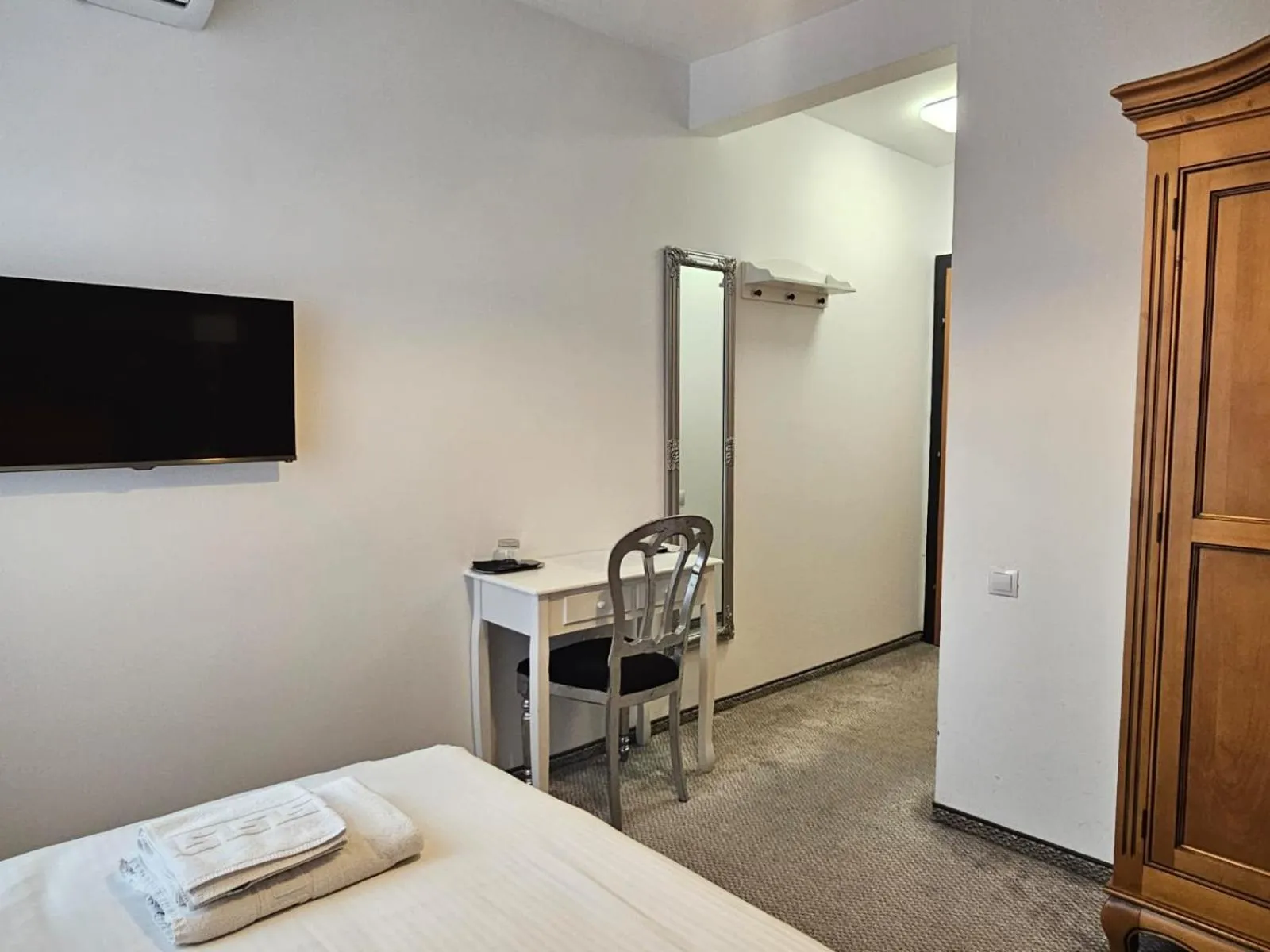 Bed in Meteor Central