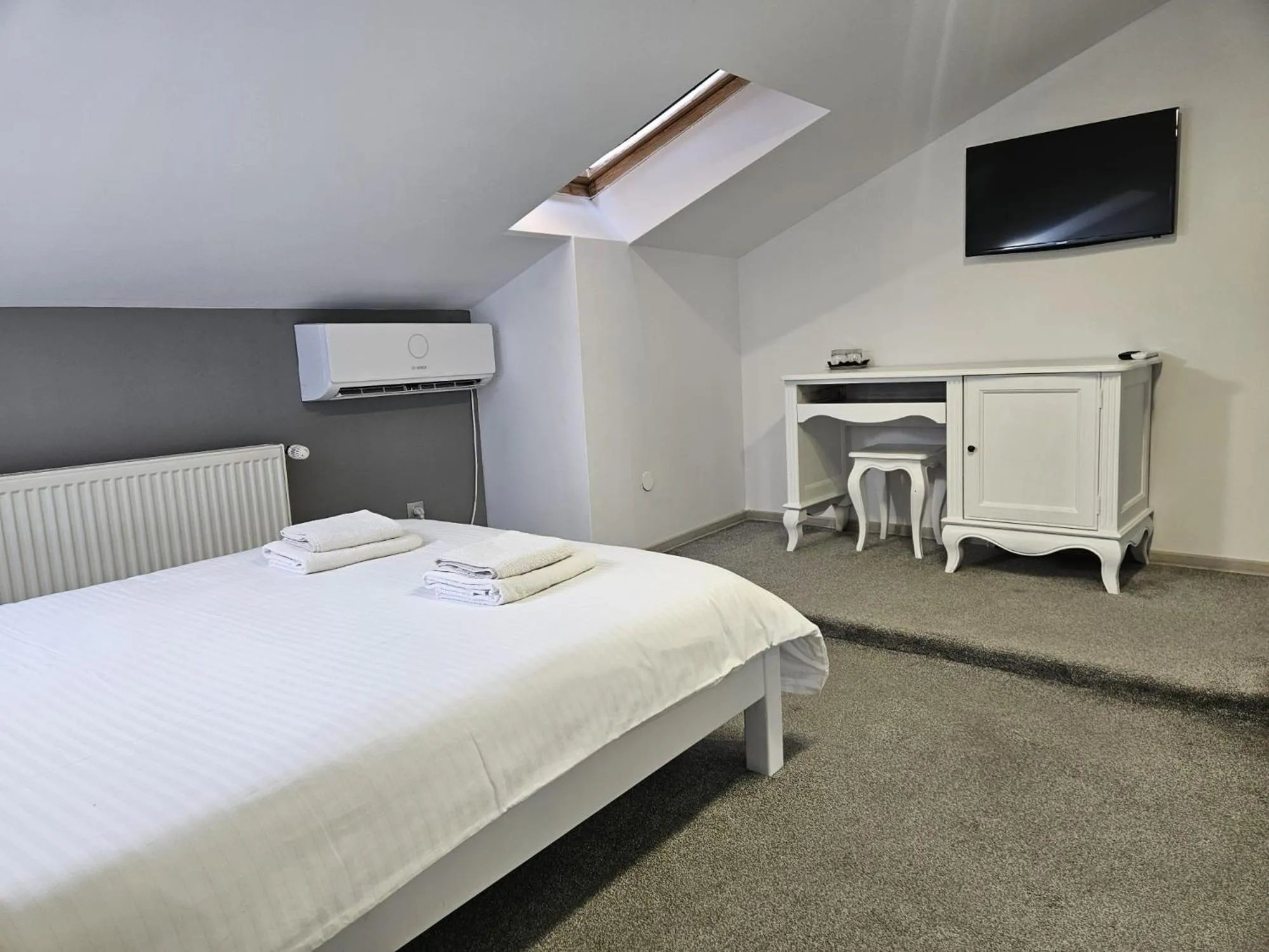 Bed in Meteor Central