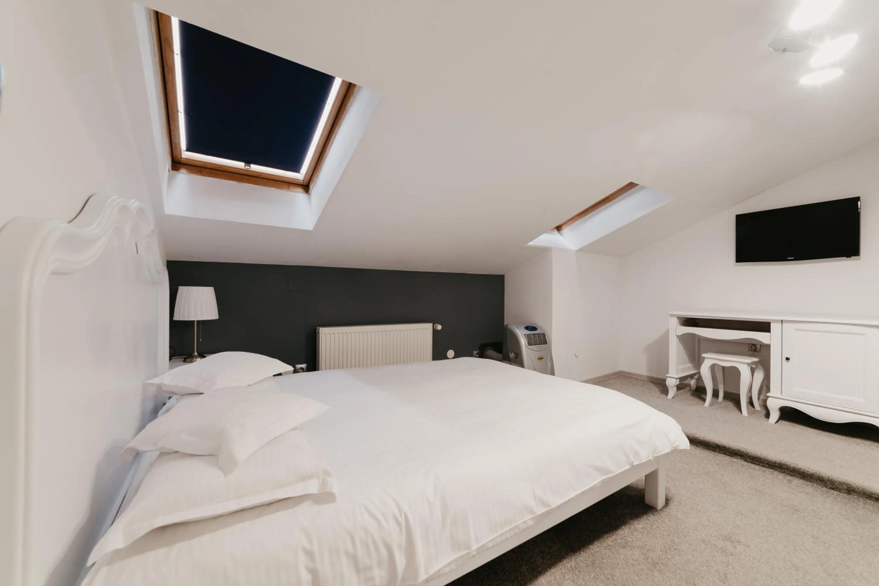 Bed in Meteor Central