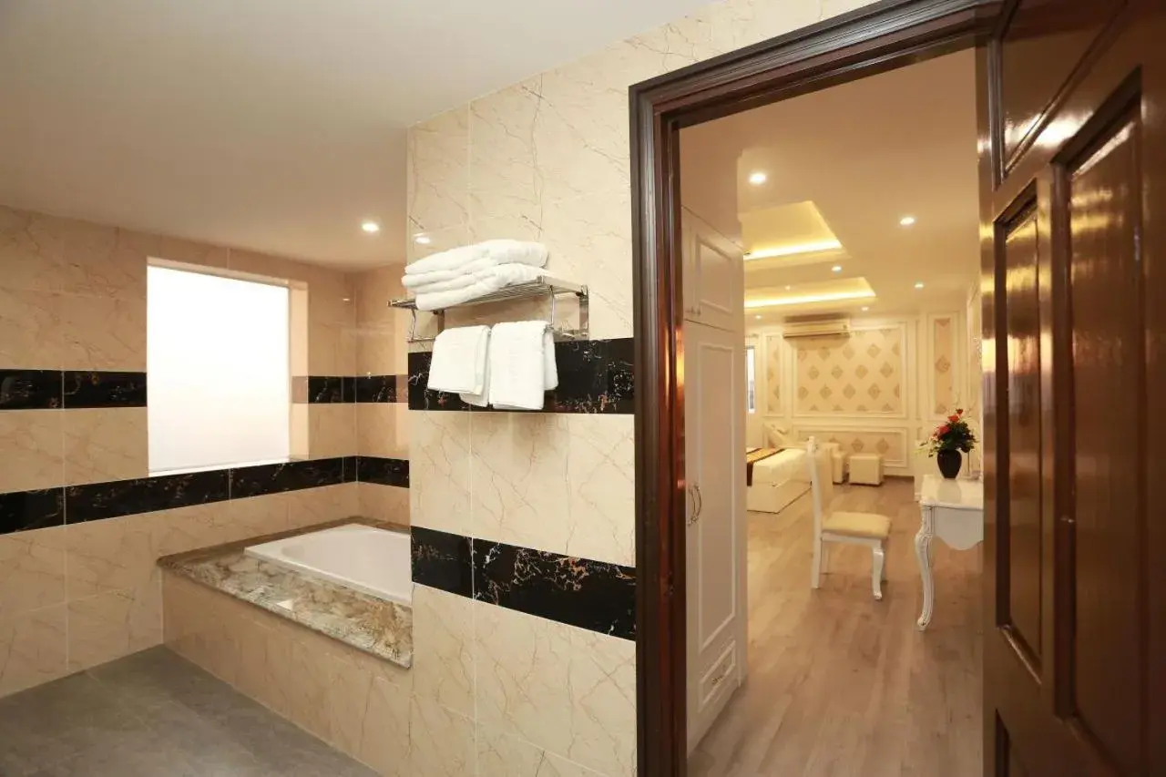 Bed in THANH TAI HOTEl 1 Bed in THANH TAI HOTEl 1