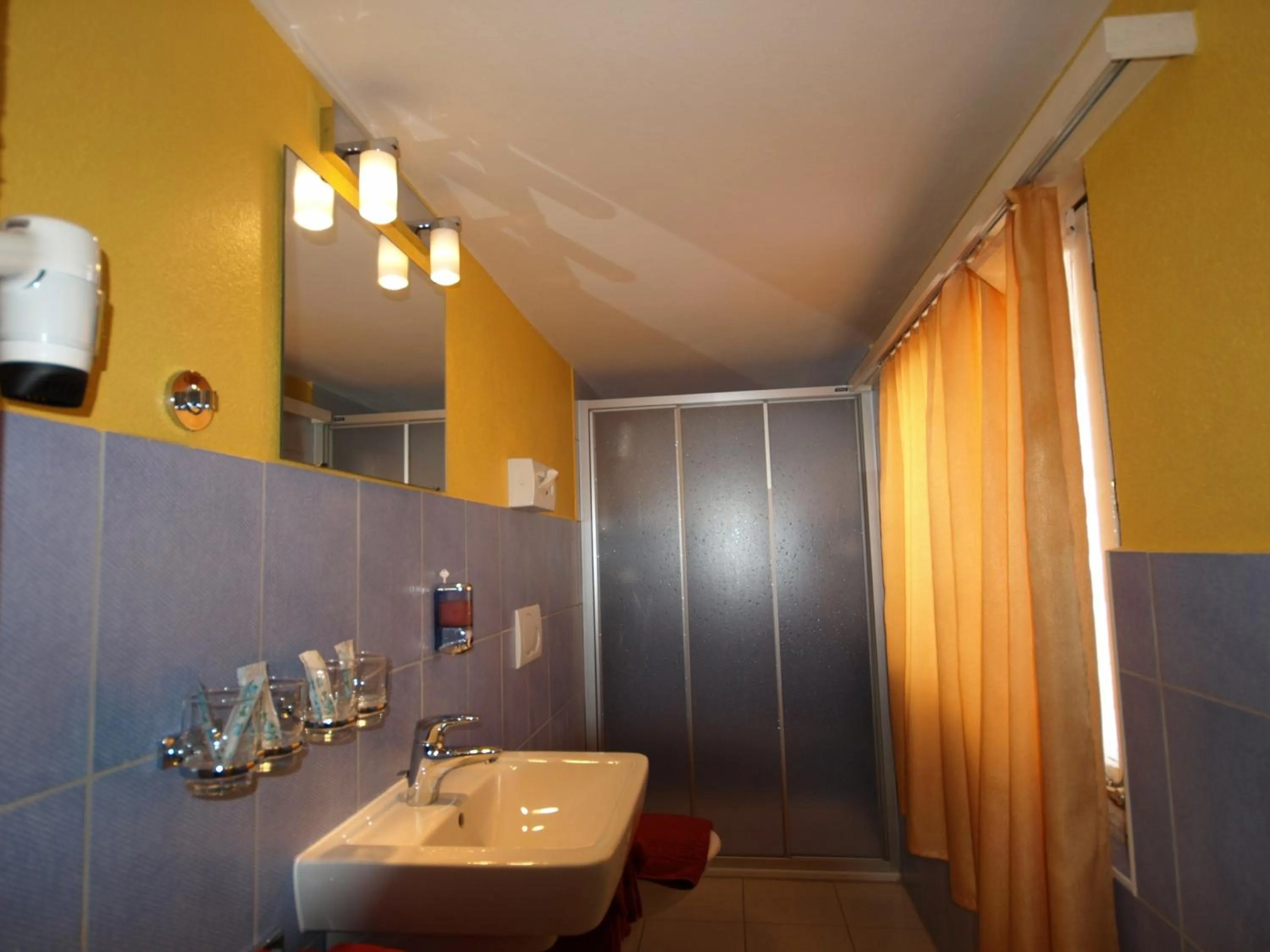 Bathroom in Hotel Klein Matterhorn