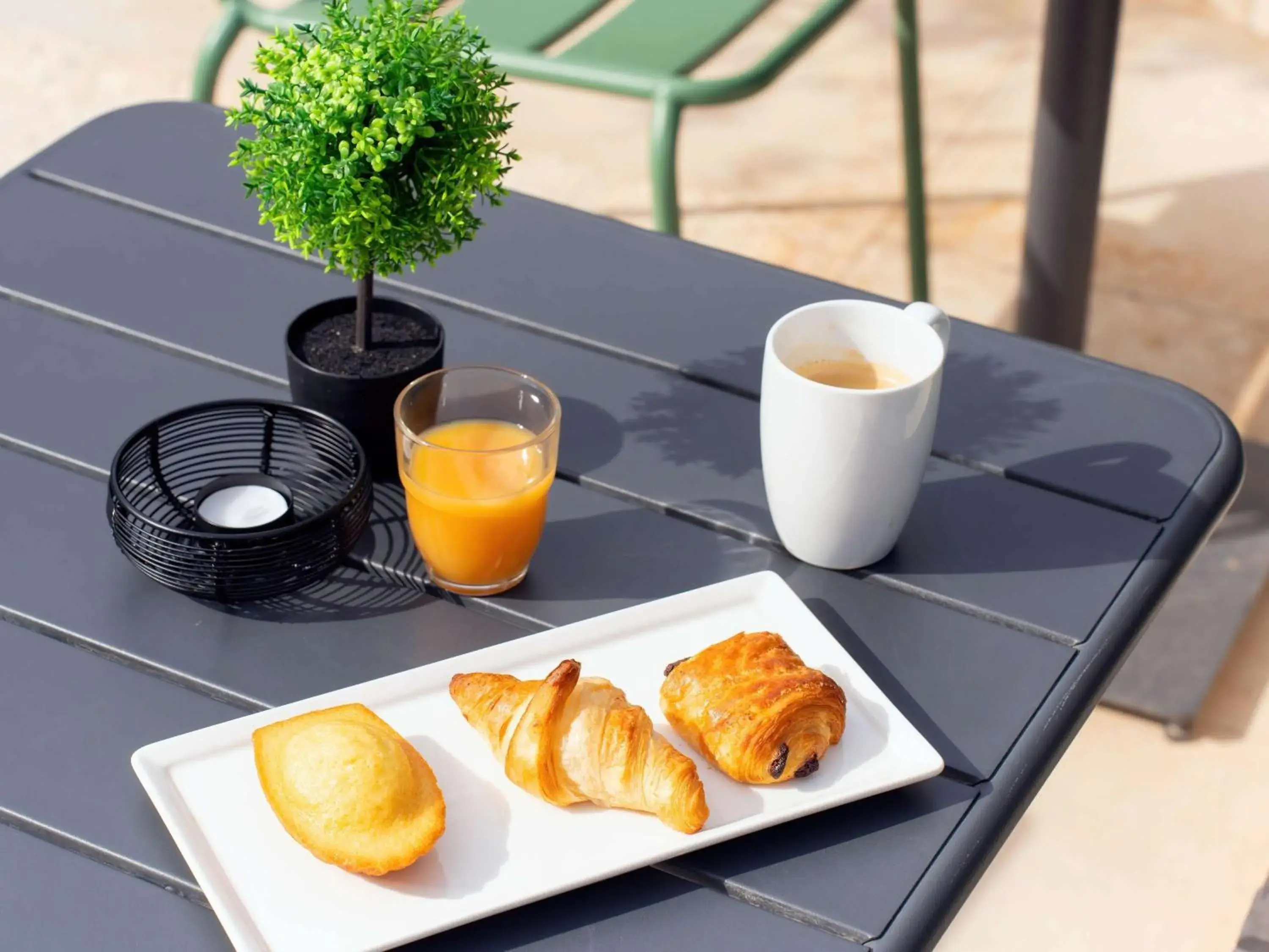 Property building in ibis Manosque Cadarache Property building in ibis Manosque Cadarache