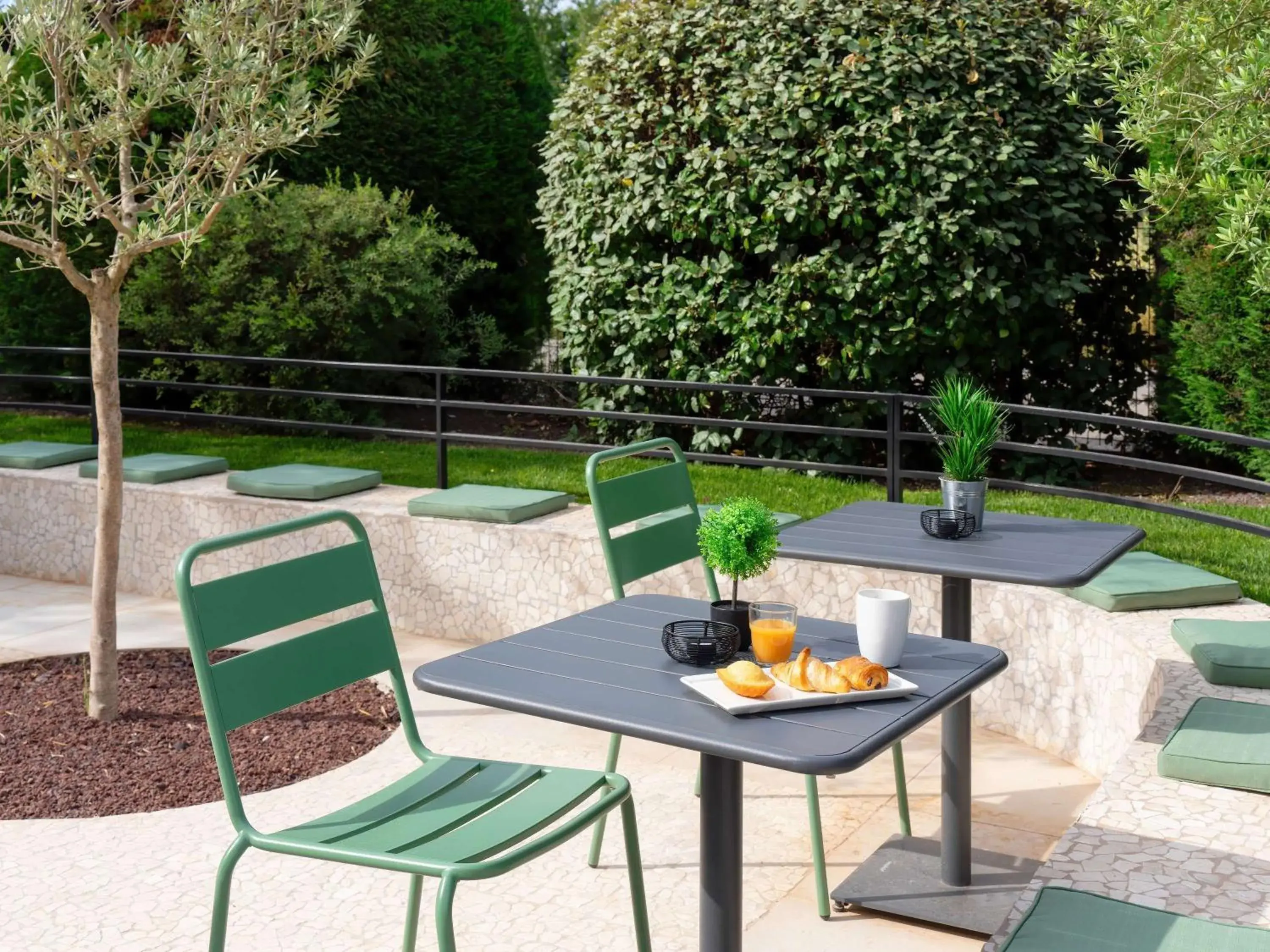 Property building in ibis Manosque Cadarache Property building in ibis Manosque Cadarache