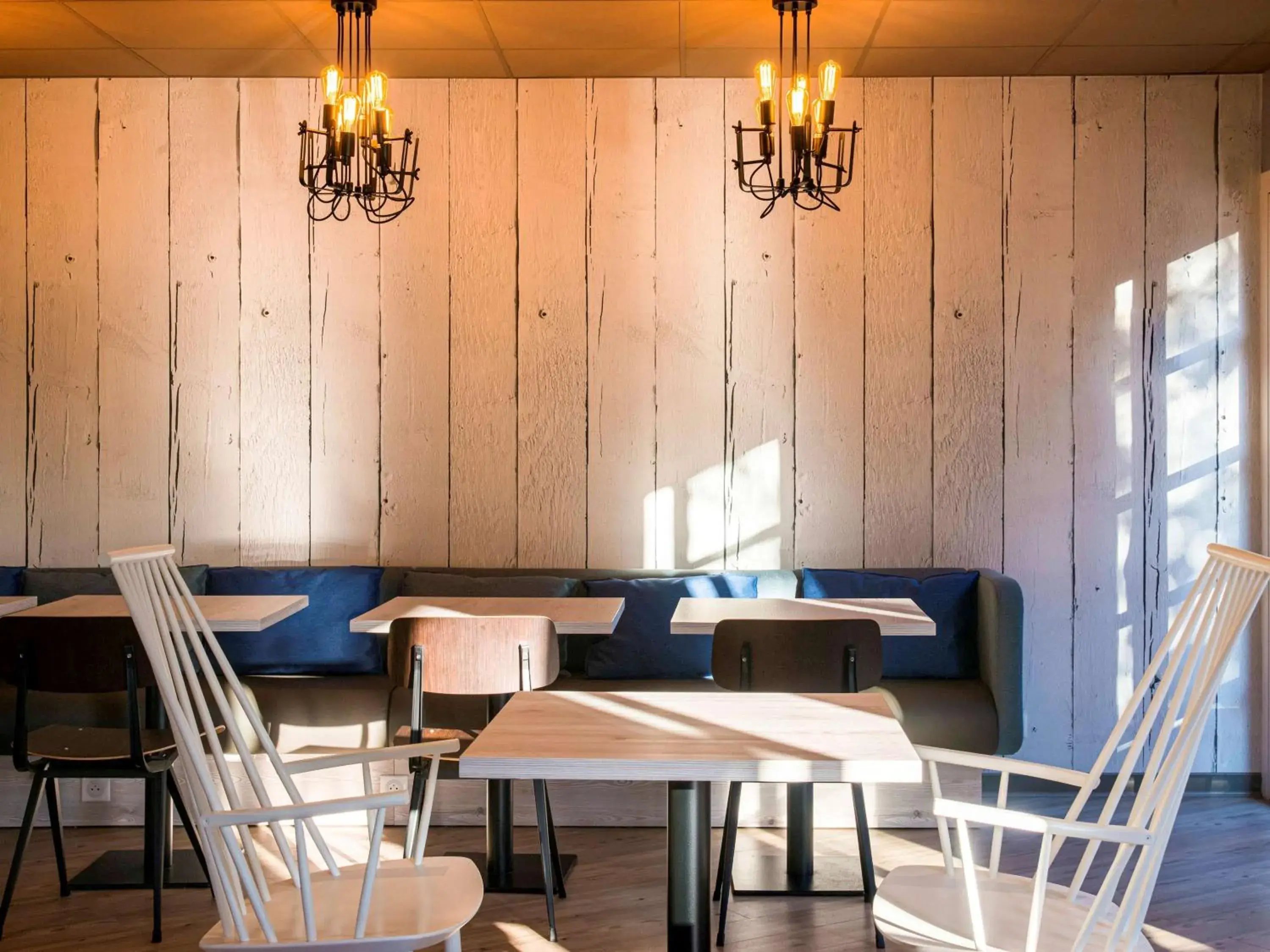 Restaurant/places to eat in ibis Manosque Cadarache Restaurant/places to eat in ibis Manosque Cadarache