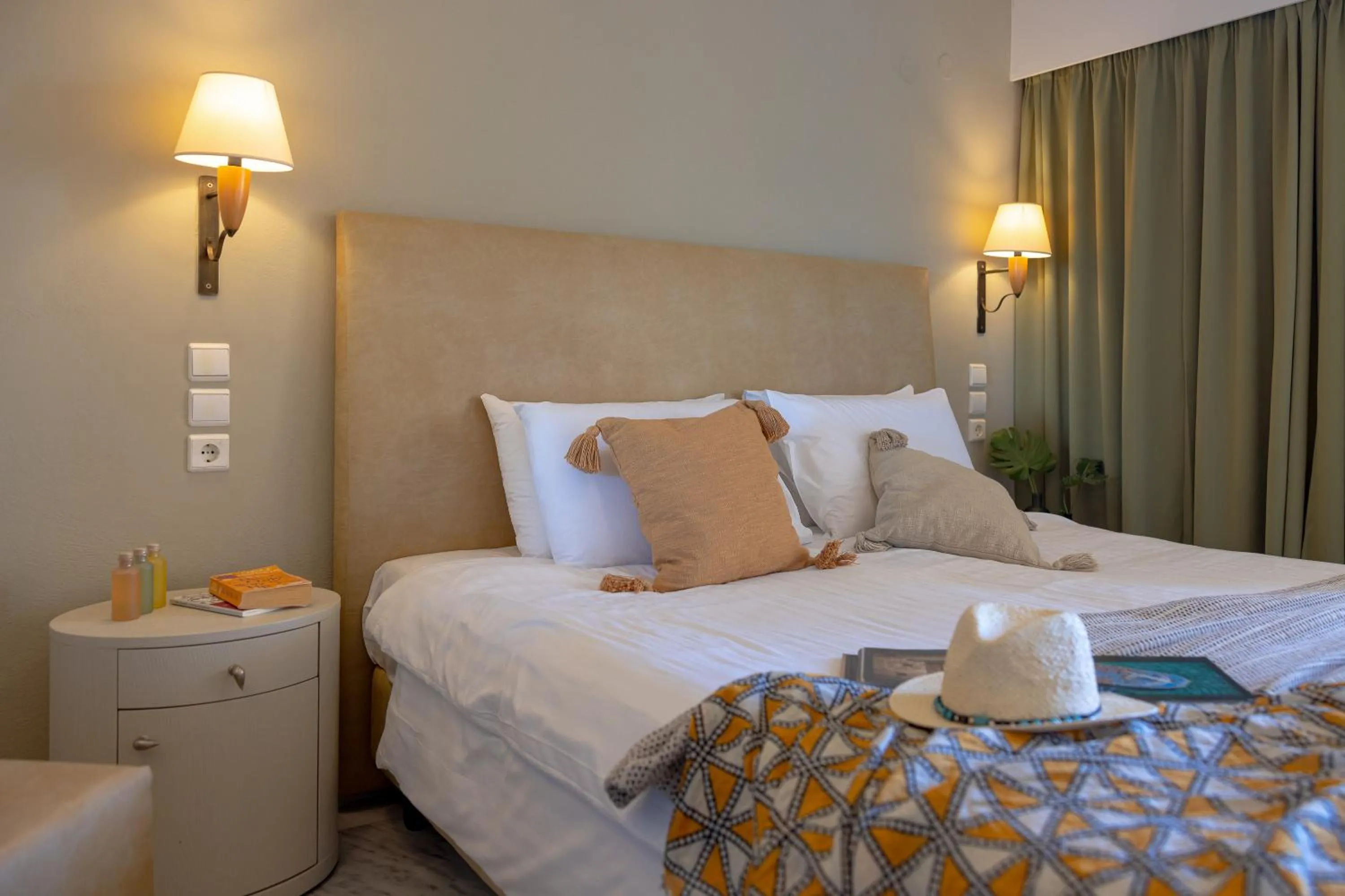 Bed in Giannoulis – Santa Marina Beach Hotel