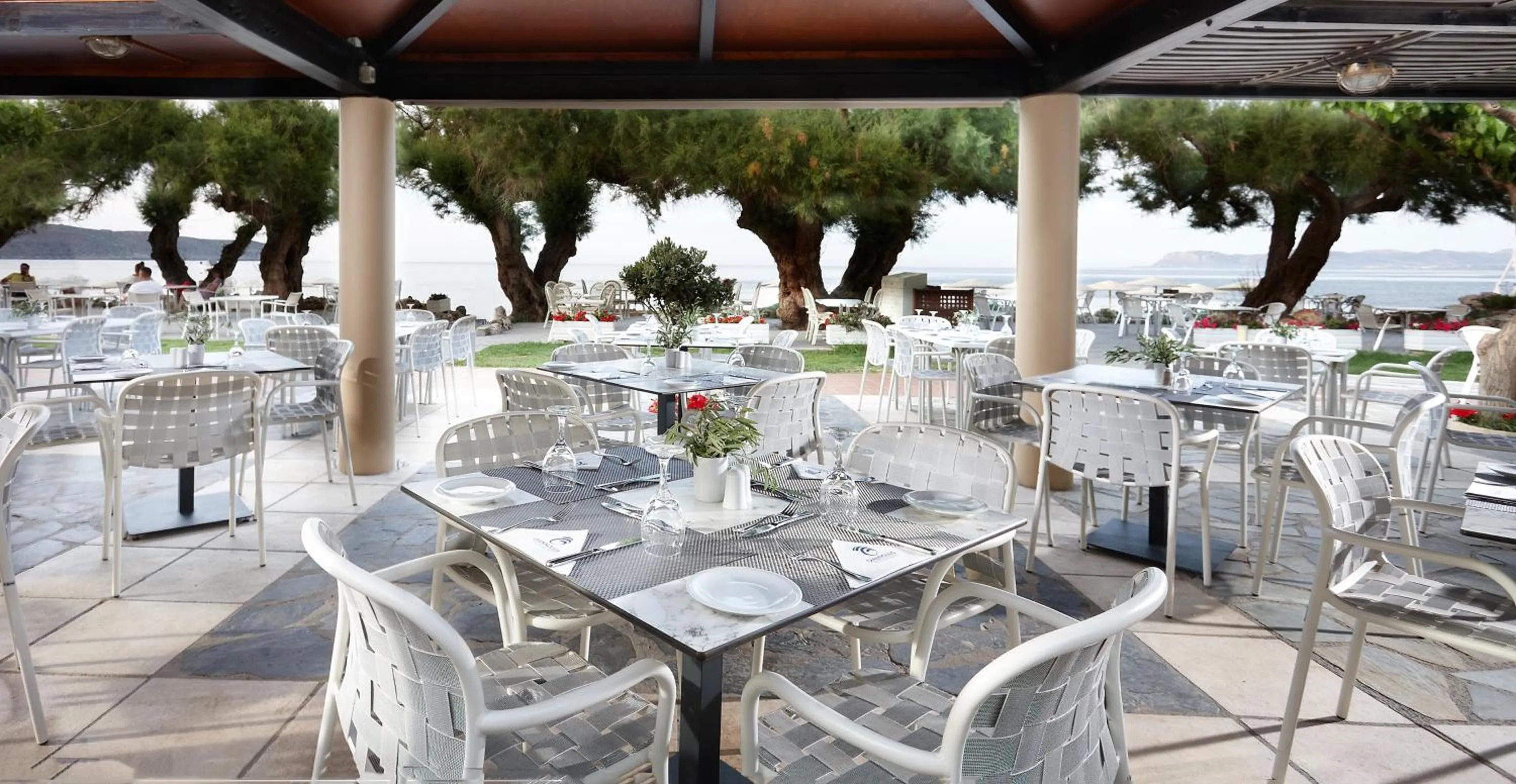 Restaurant/places to eat in Giannoulis – Santa Marina Beach Hotel