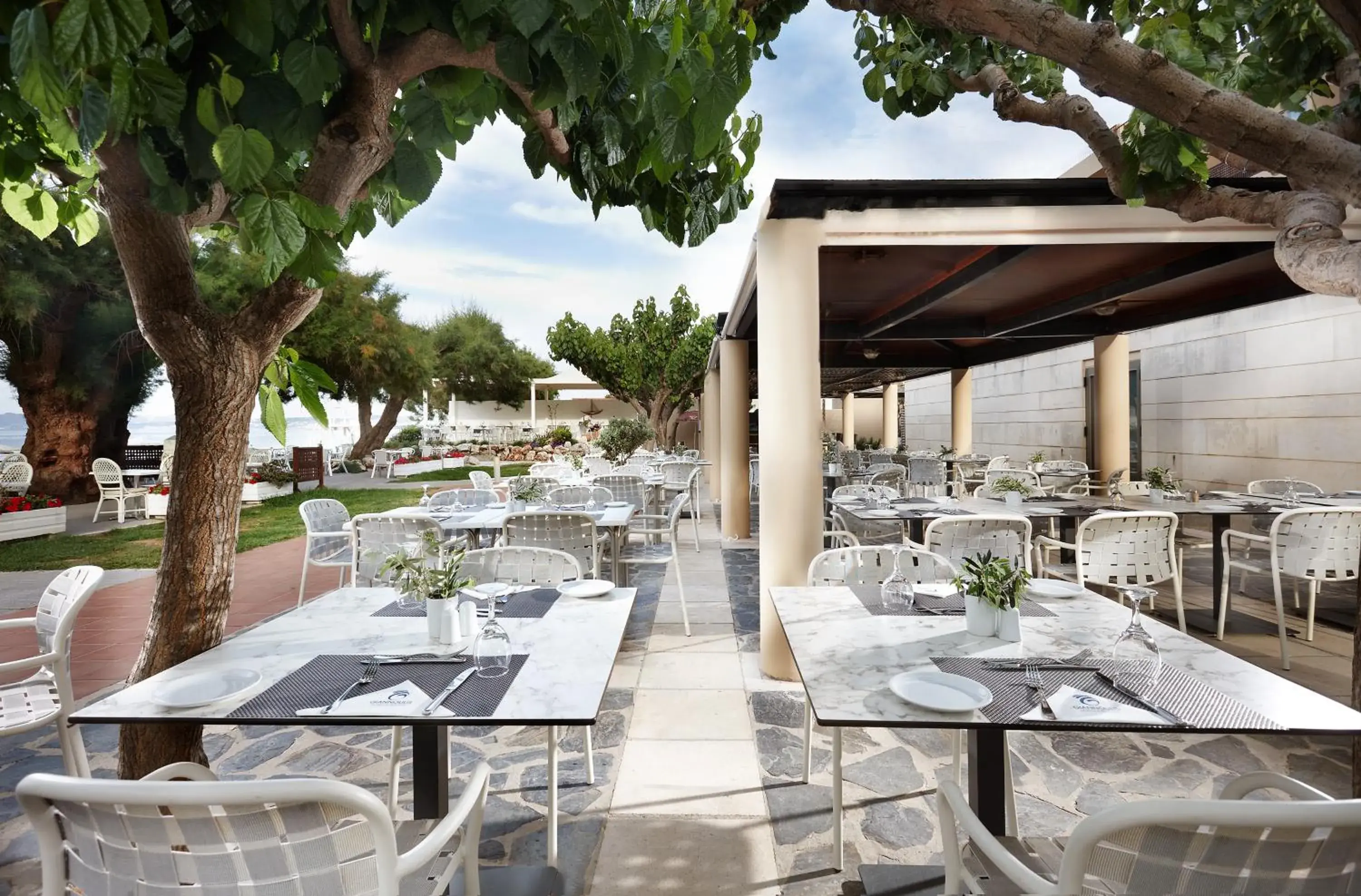Restaurant/places to eat in Giannoulis – Santa Marina Beach Hotel Restaurant/places to eat in Giannoulis – Santa Marina Beach Hotel