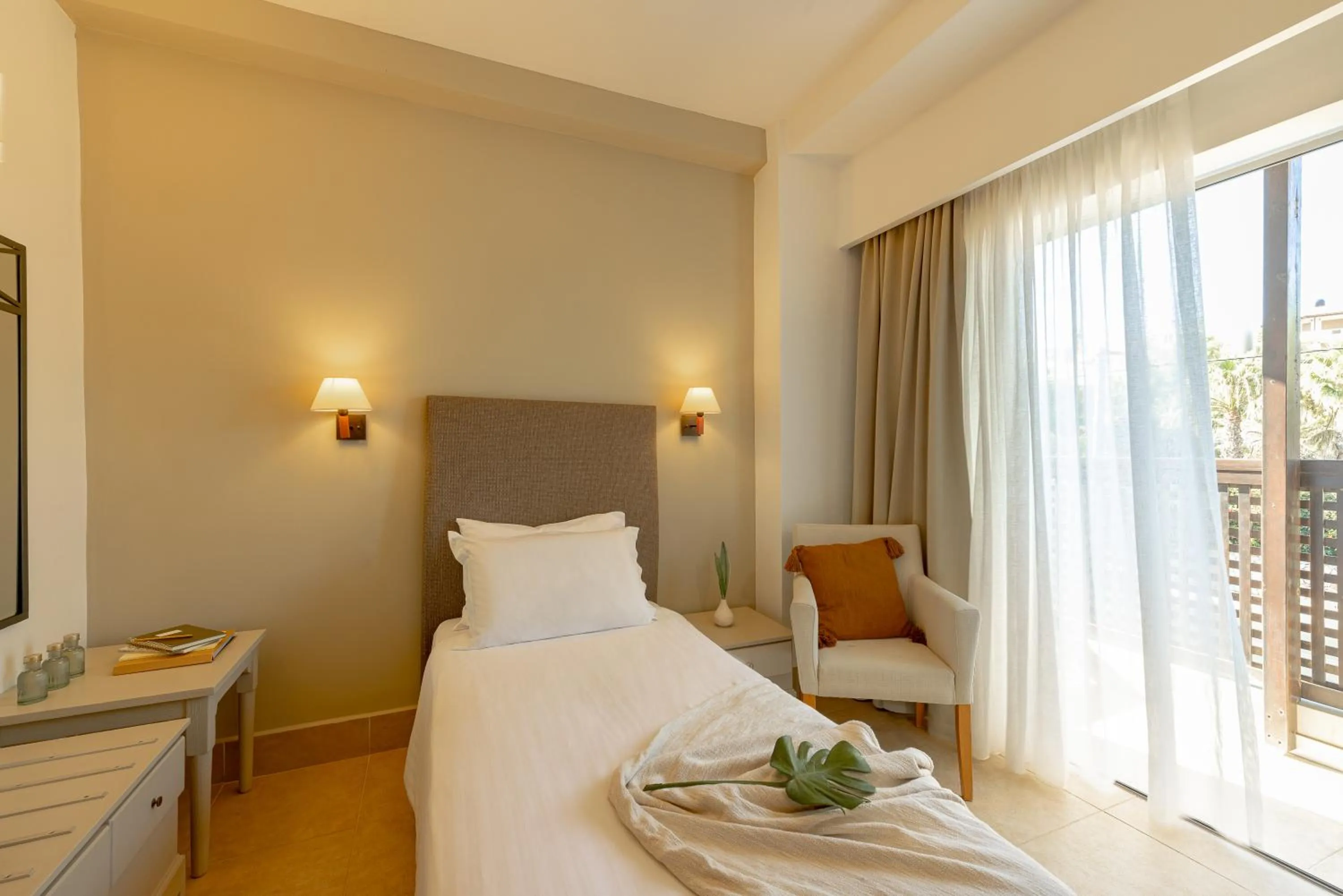 Bed in Giannoulis – Santa Marina Beach Hotel