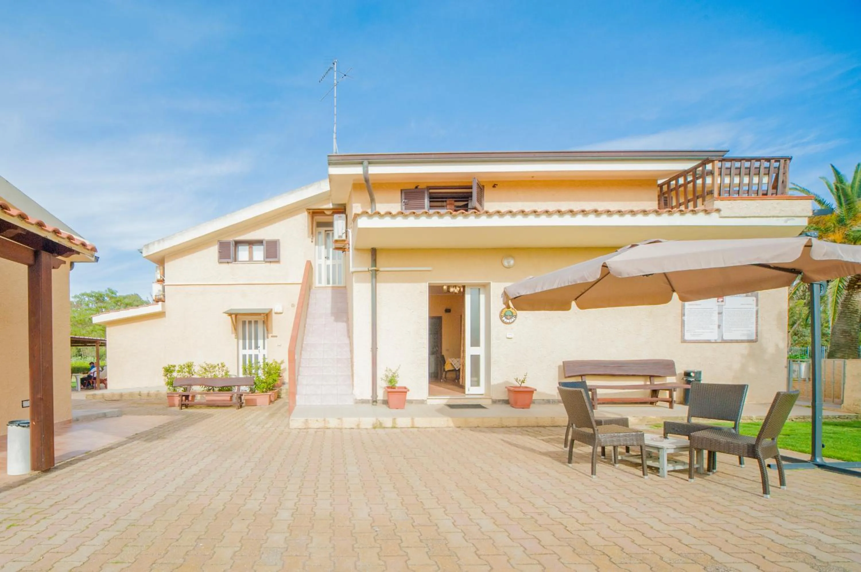 Facade/entrance in Bonsai B&B Alghero