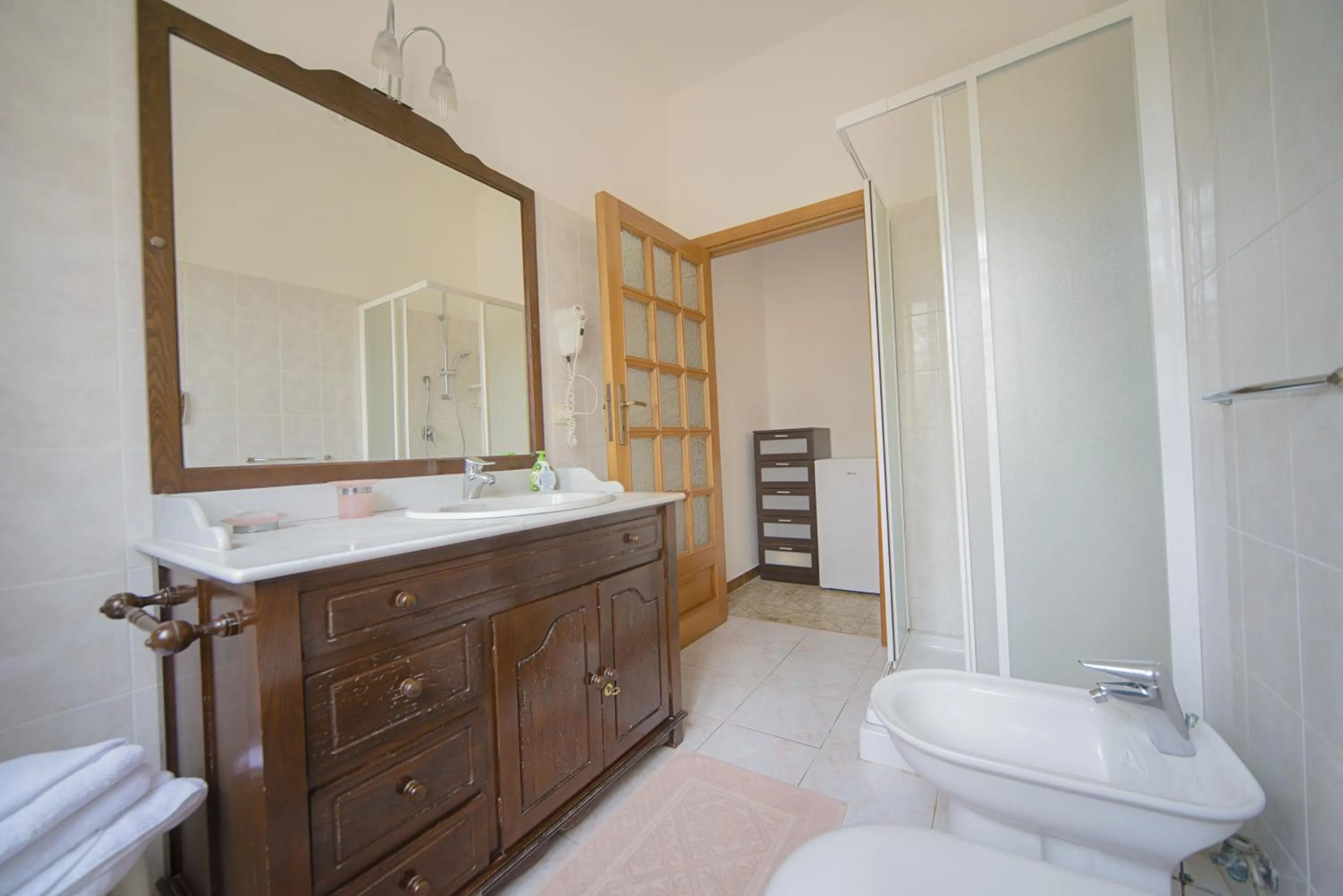 Shower in Bonsai B&B Alghero