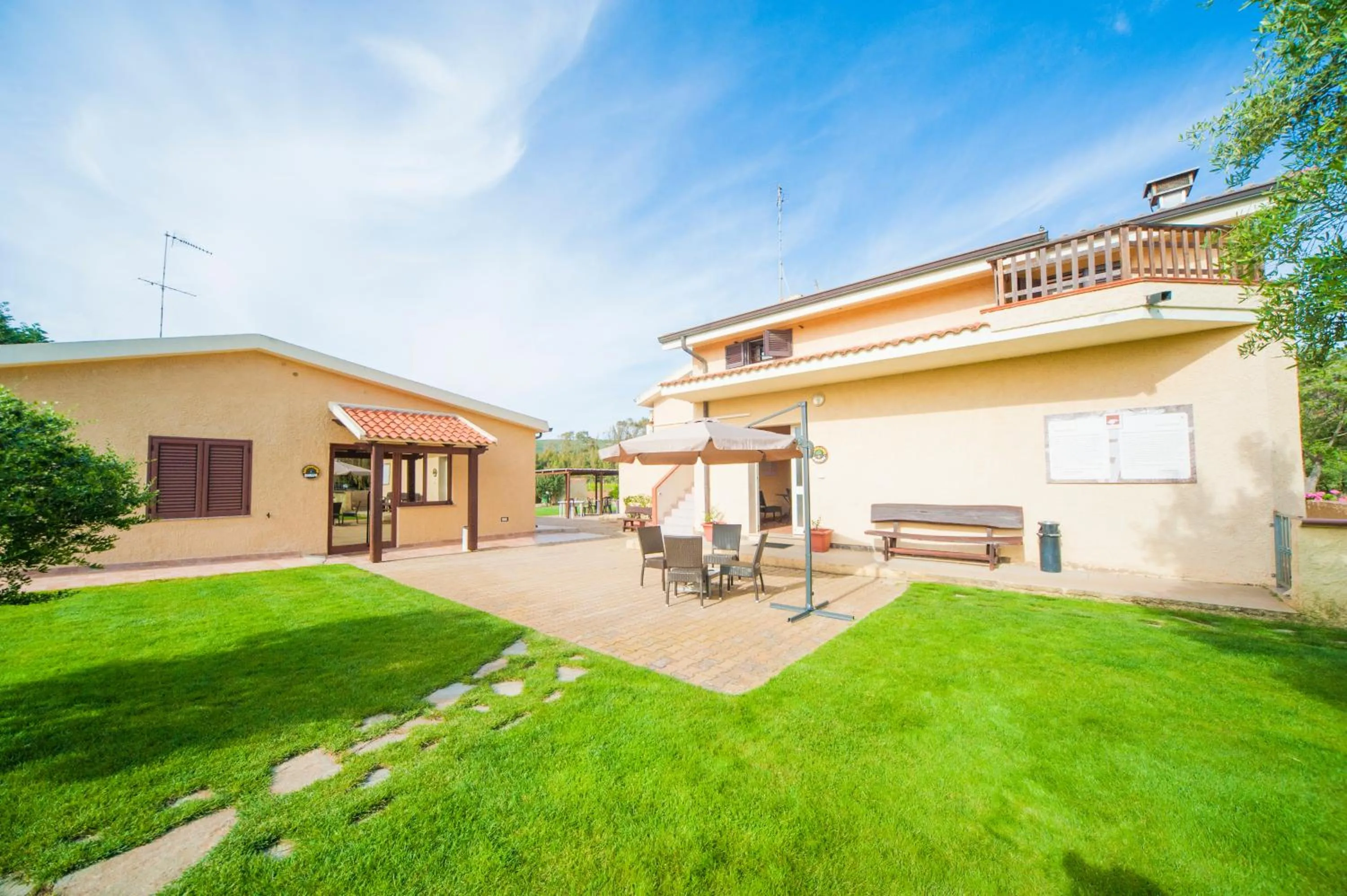 Facade/entrance in Bonsai B&B Alghero
