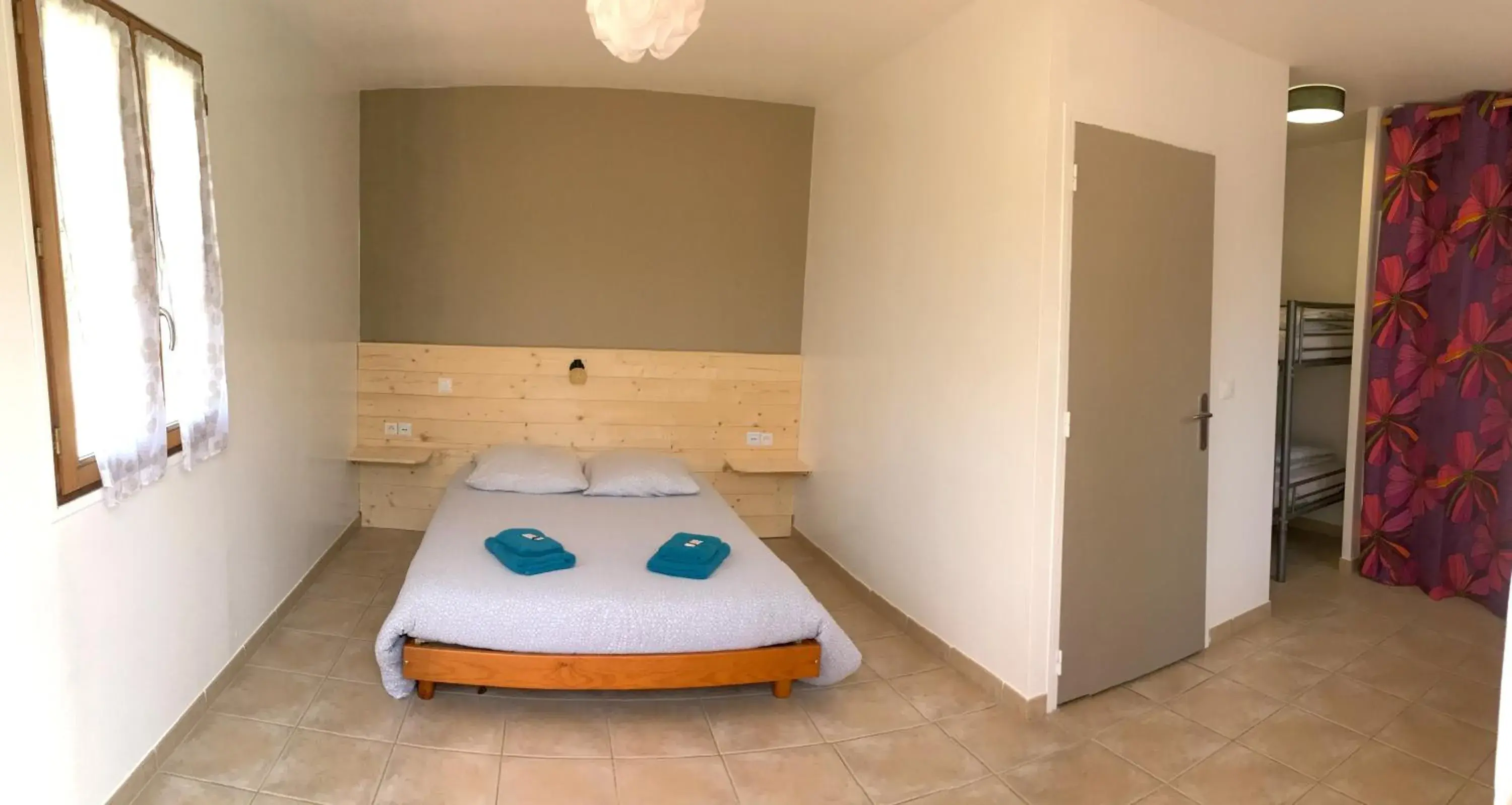 Quadruple Room with Private Bathroom in Le Mas des 3 Anes Quadruple Room with Private Bathroom in Le Mas des 3 Anes