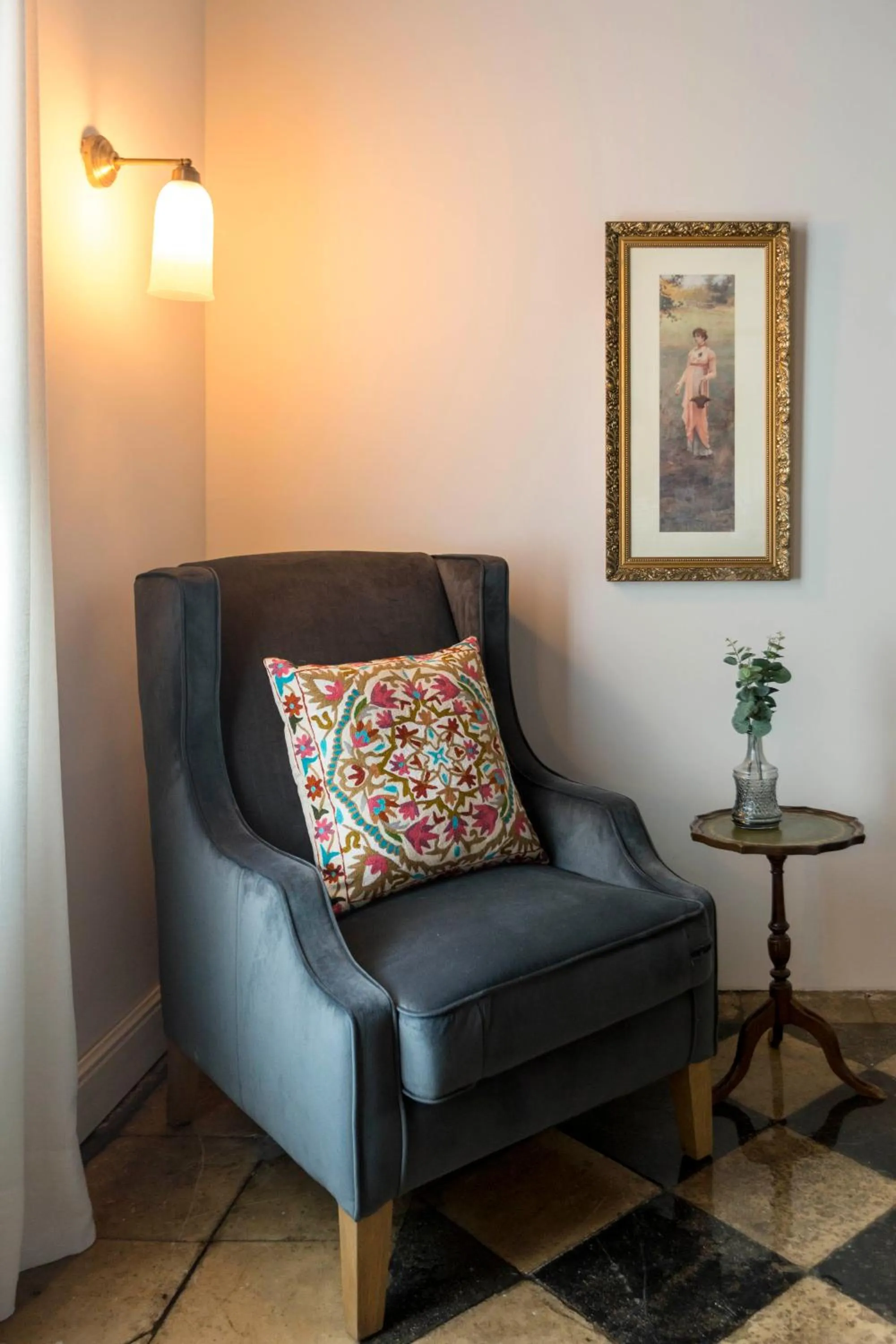 Decorative detail in Akotika boutique