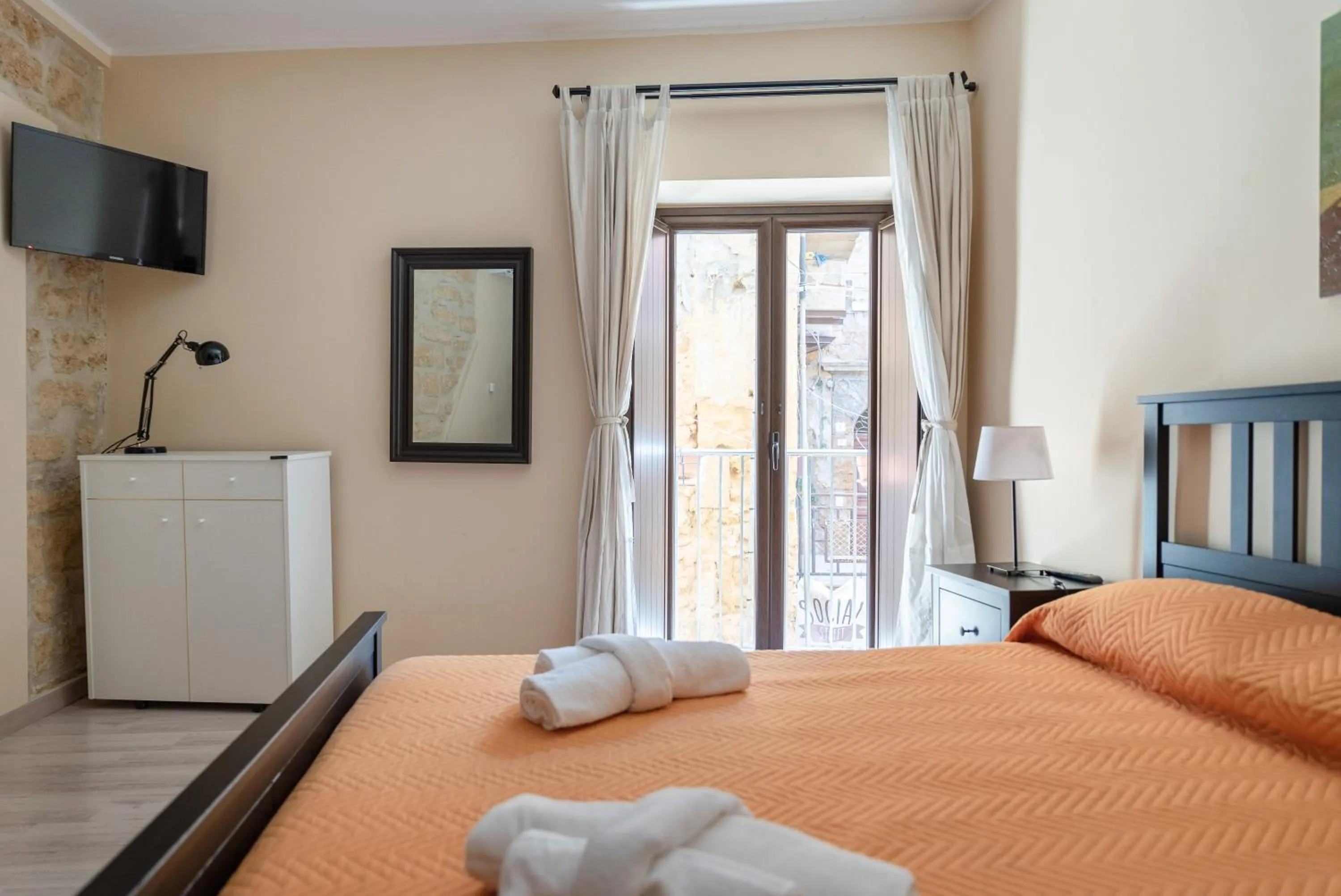 Bedroom, Bed in B&B La veranda di Tatta