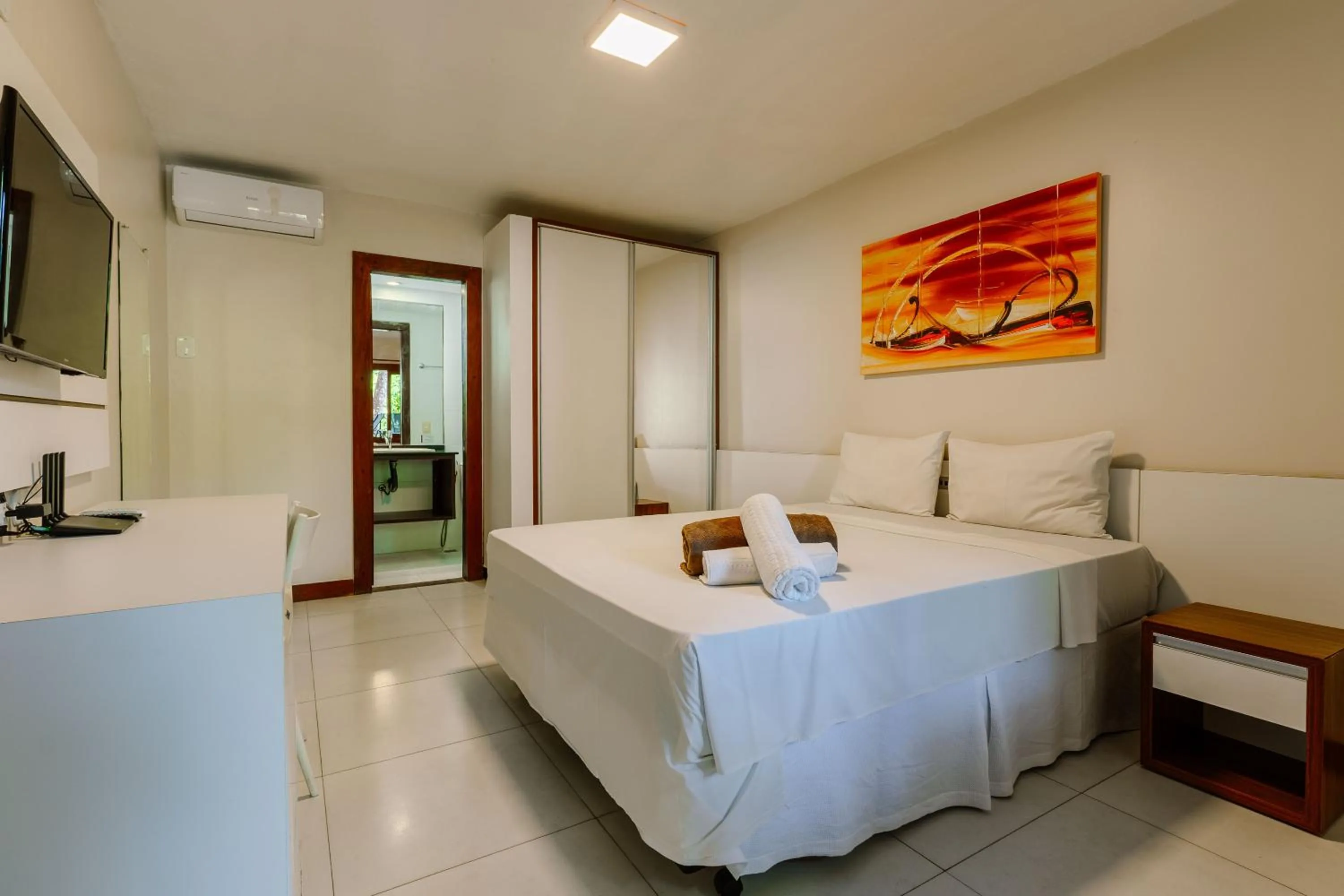 Bedroom, Bed in Hotel Flamingo Beach by HC