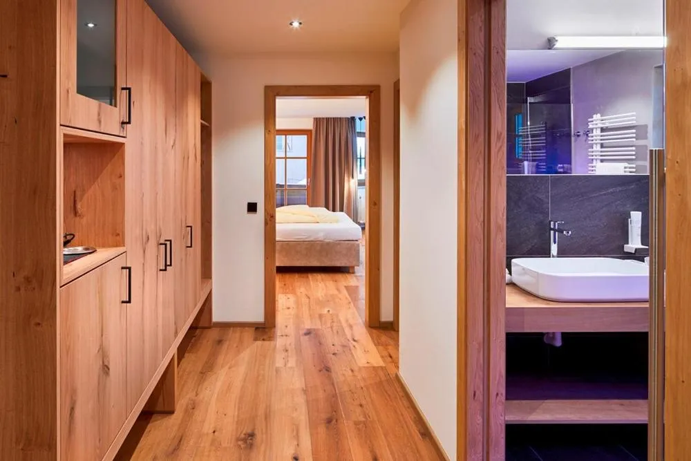 Bed in Bauernhof Hotel Oberschwarzach