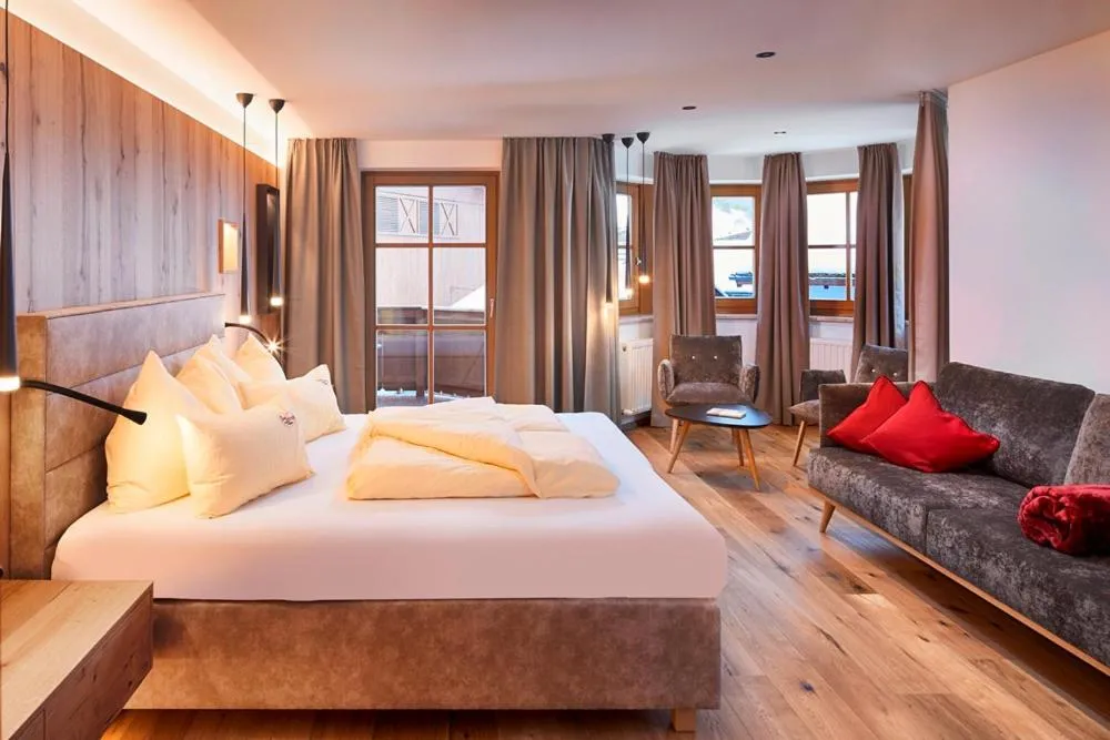 TV and multimedia, Bed in Bauernhof Hotel Oberschwarzach