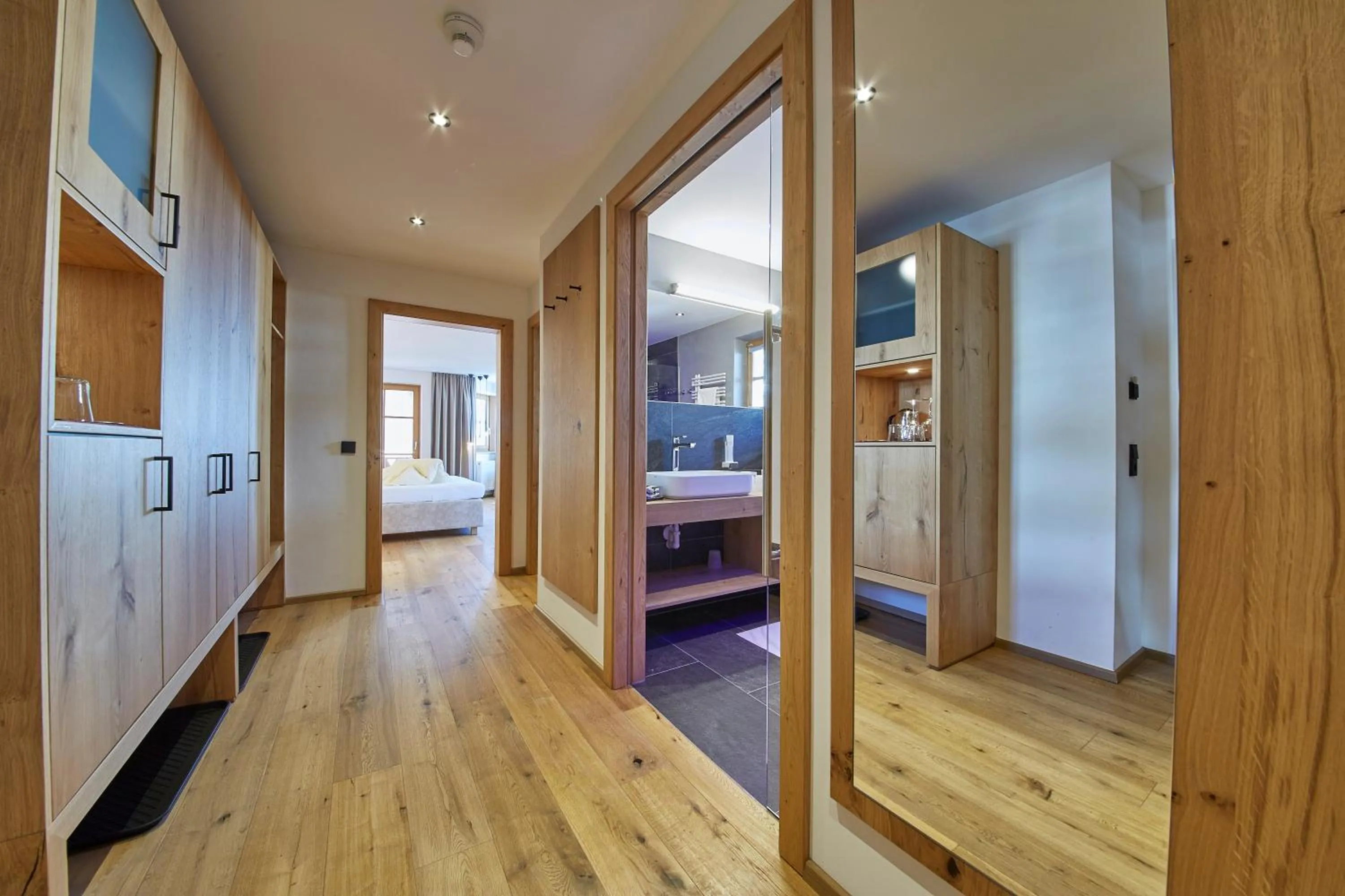 Bed in Bauernhof Hotel Oberschwarzach