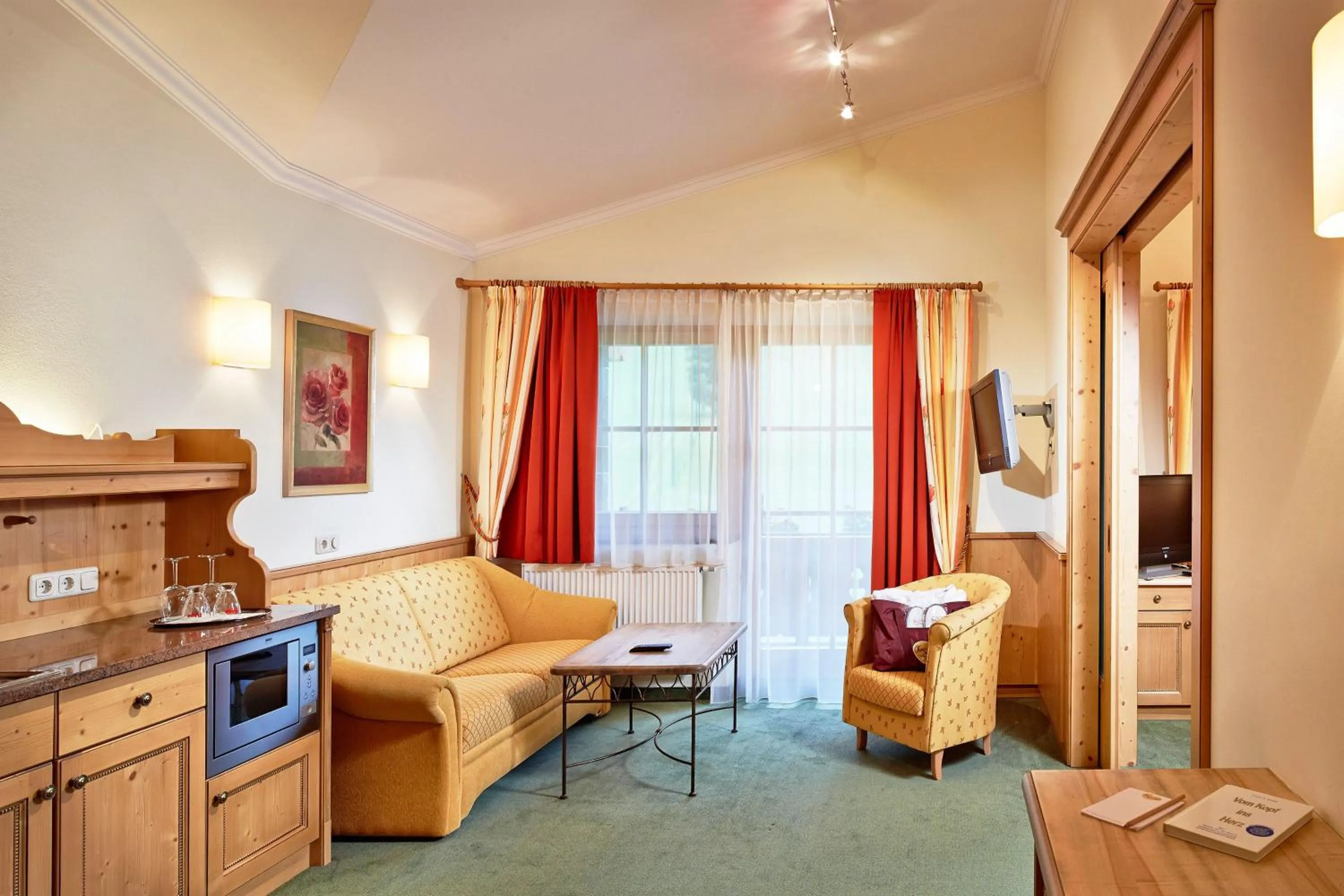 Living room in Bauernhof Hotel Oberschwarzach