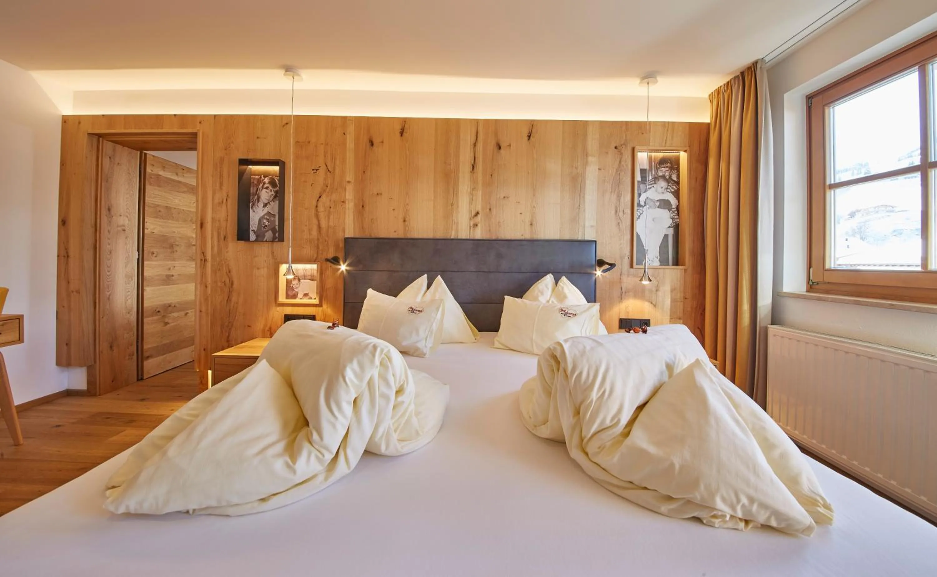Bed in Bauernhof Hotel Oberschwarzach