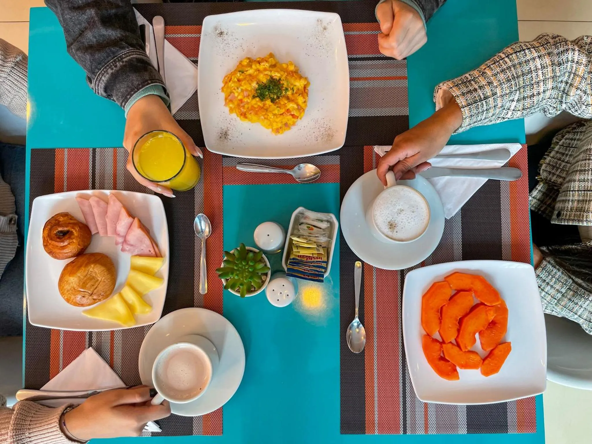 Breakfast in Hotel 104 Art Suites