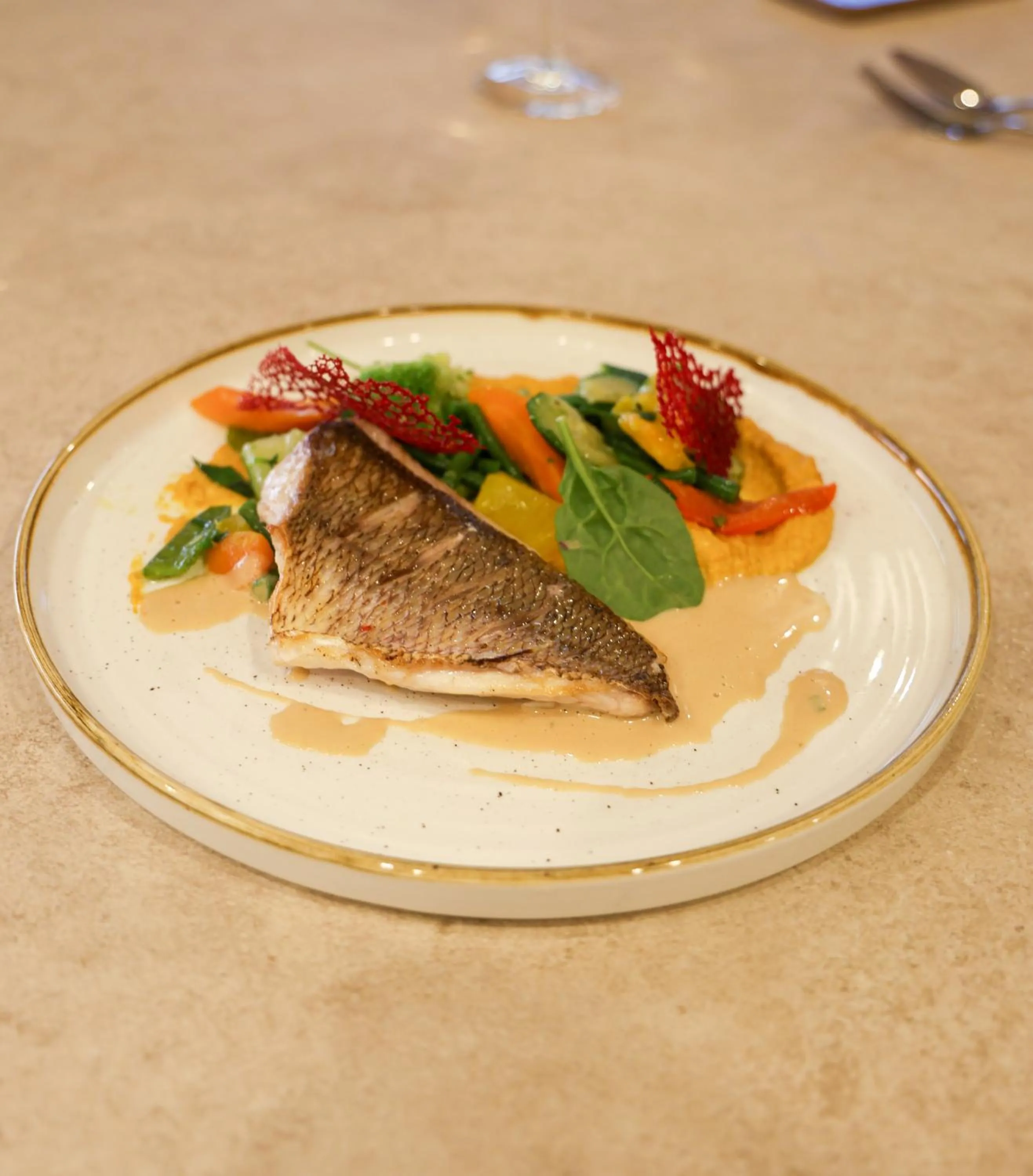 Restaurant/places to eat in Best Western Premier Santa Maria