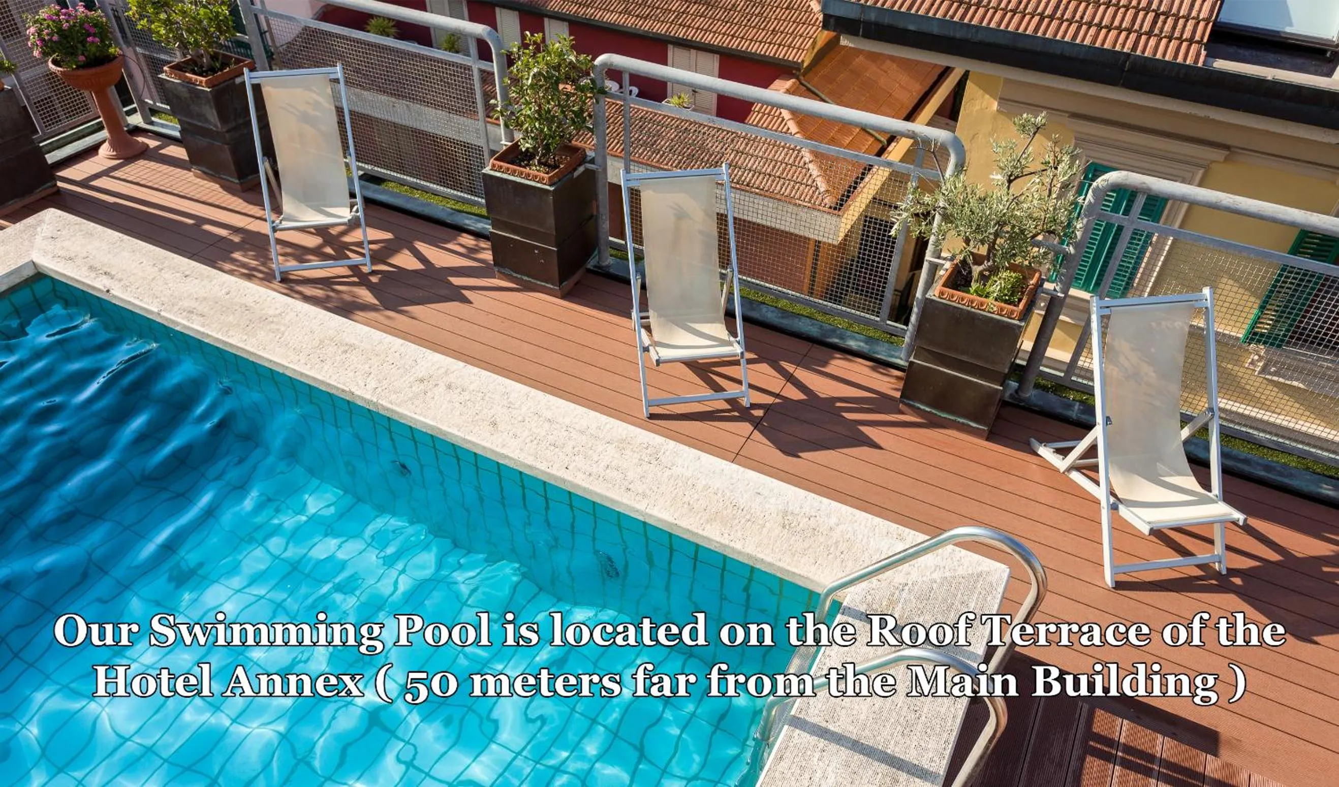 Pool view in Hotel Da Vinci