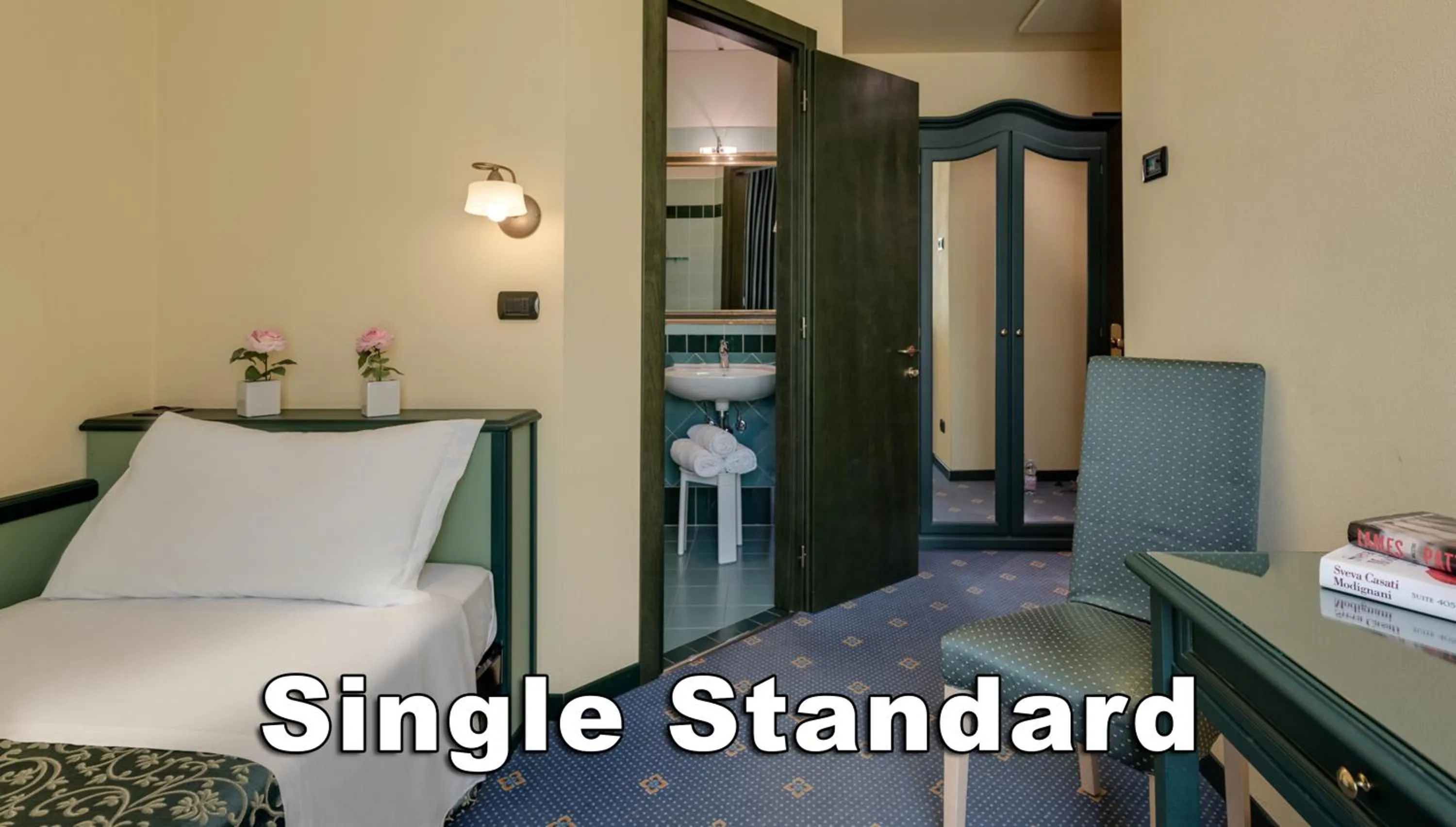 Bedroom, Bed in Hotel Da Vinci