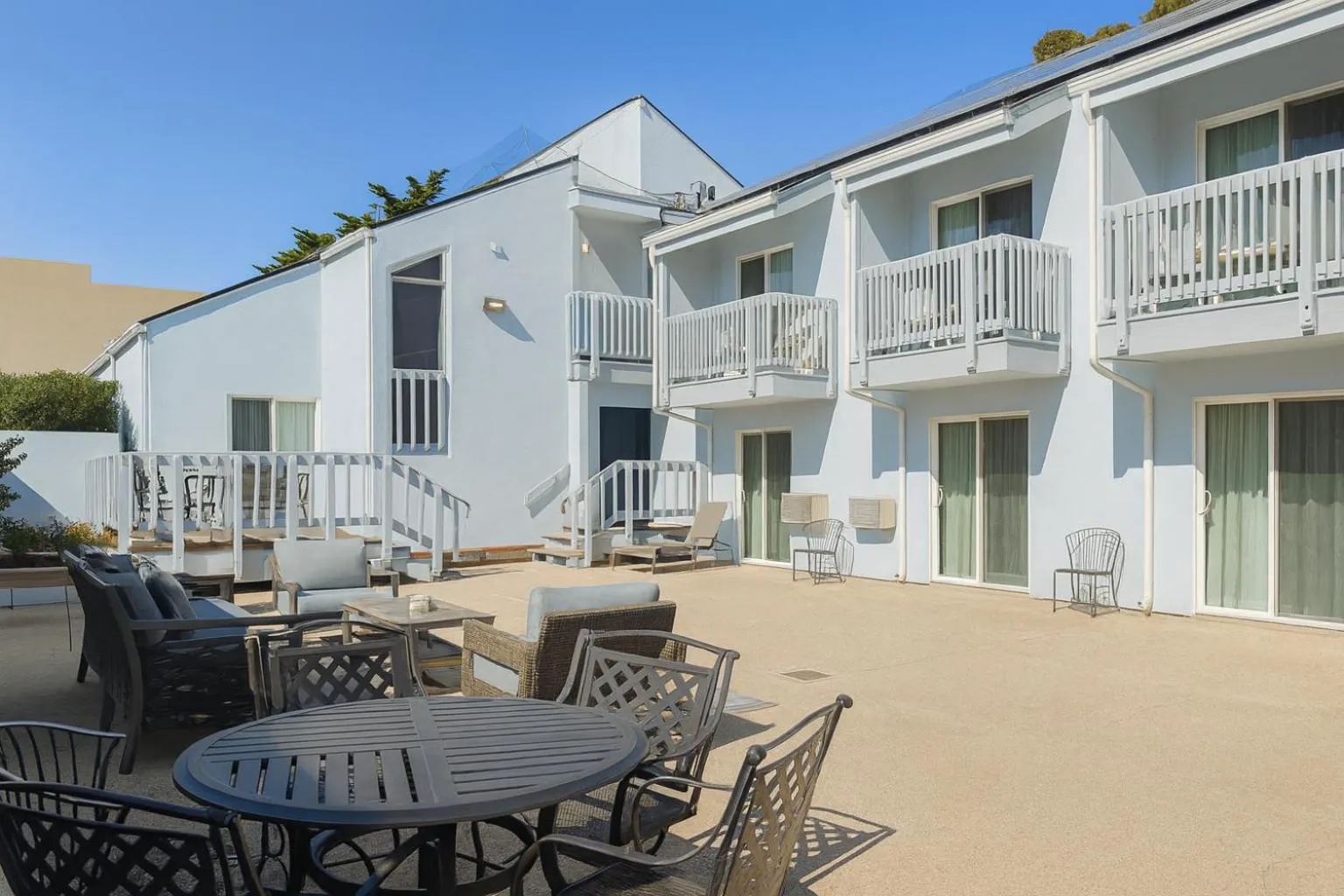 Patio in Cannery Row Inn