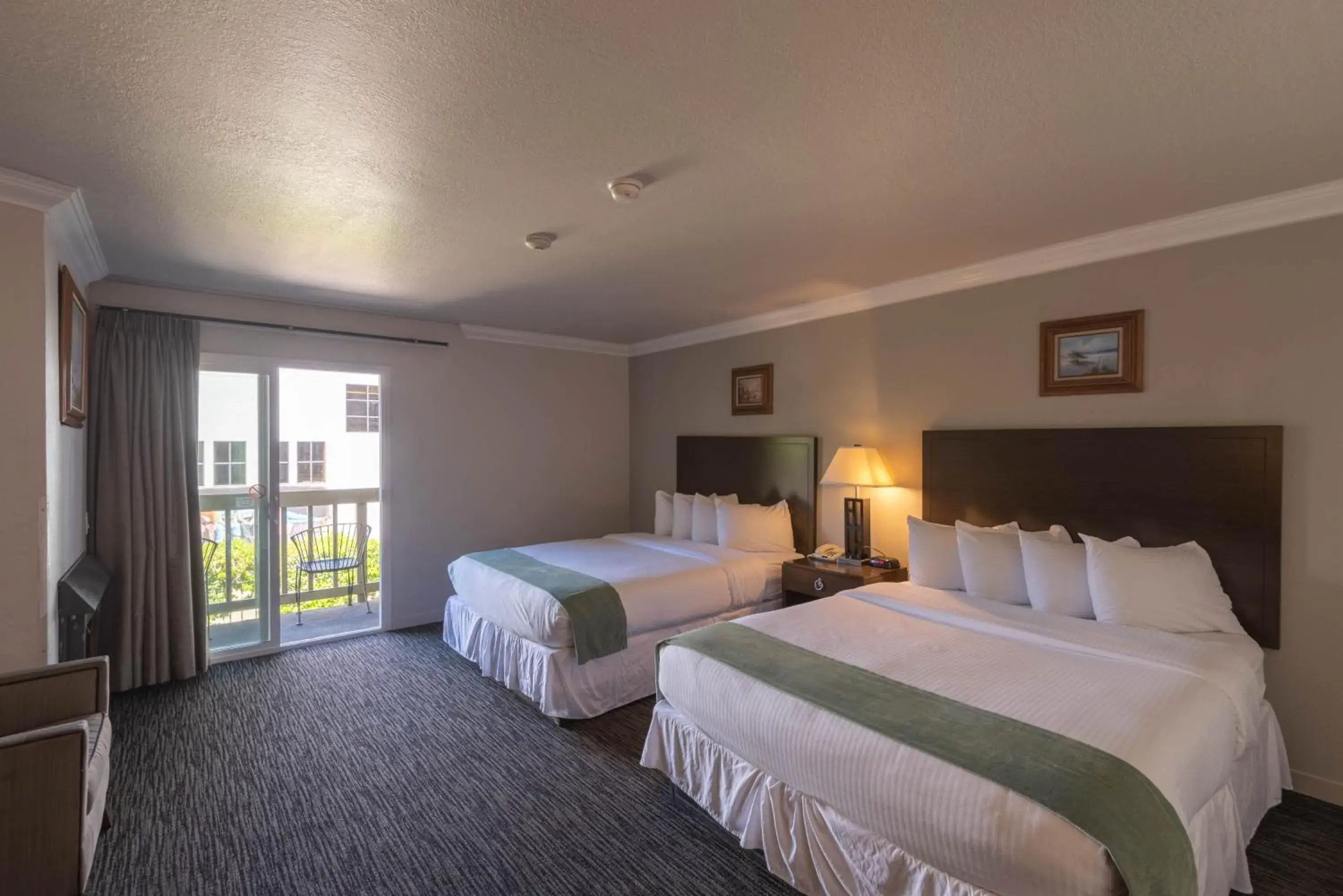 Photo of the whole room, Bed in Cannery Row Inn Photo of the whole room, Bed in Cannery Row Inn