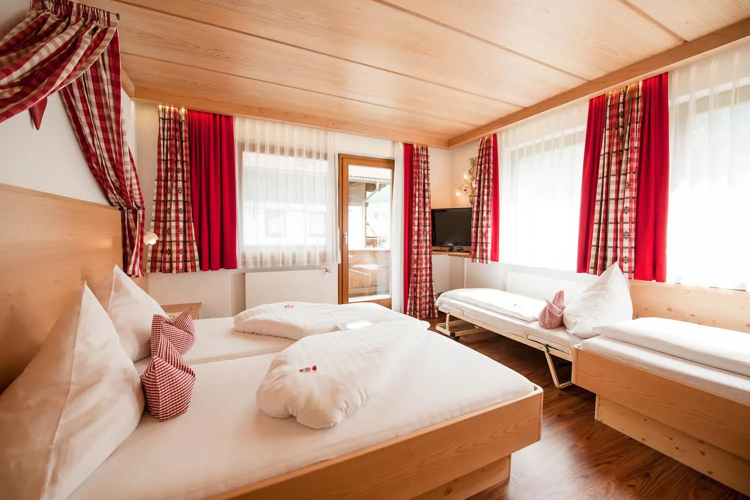 Bedroom, Bed in Hotel Angelika