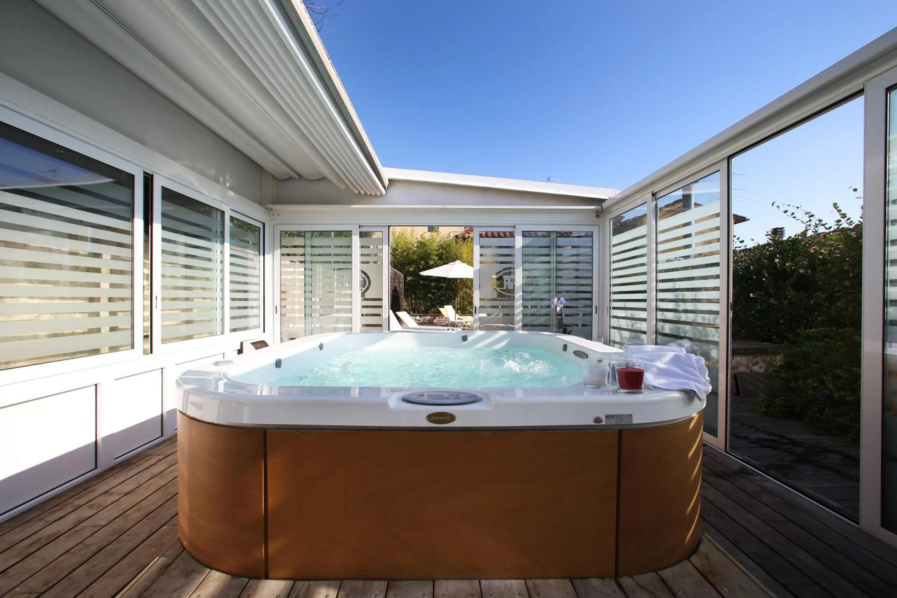 Hot Tub in Hotel Villa San Michele