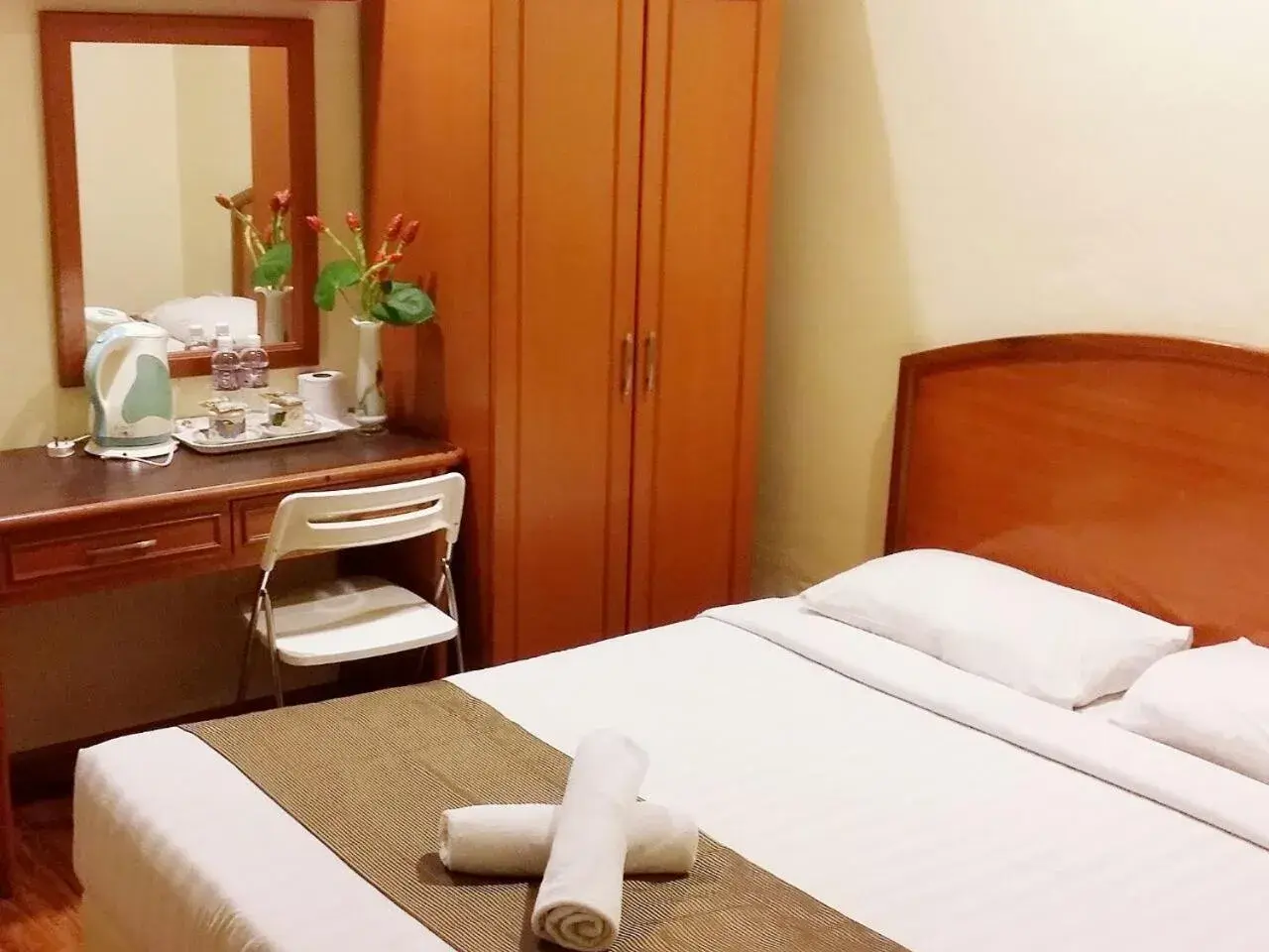 Bed in SkyGlobal Hotel Bed in SkyGlobal Hotel