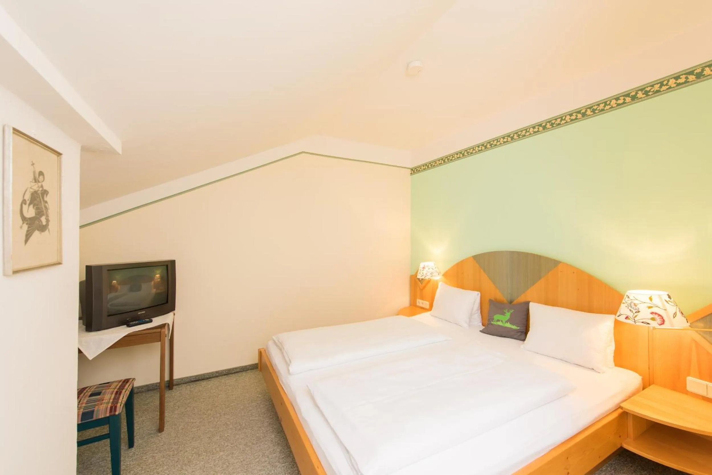 Photo of the whole room, Bed in Hotel Mölltalerhof