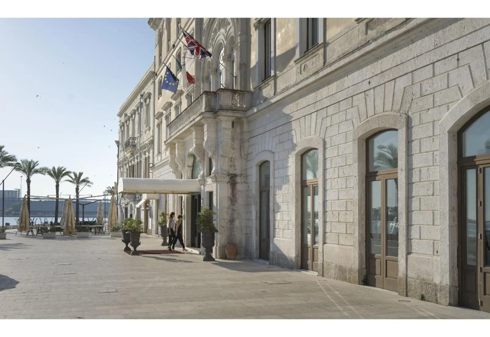 Facade/entrance in Grande Albergo Internazionale