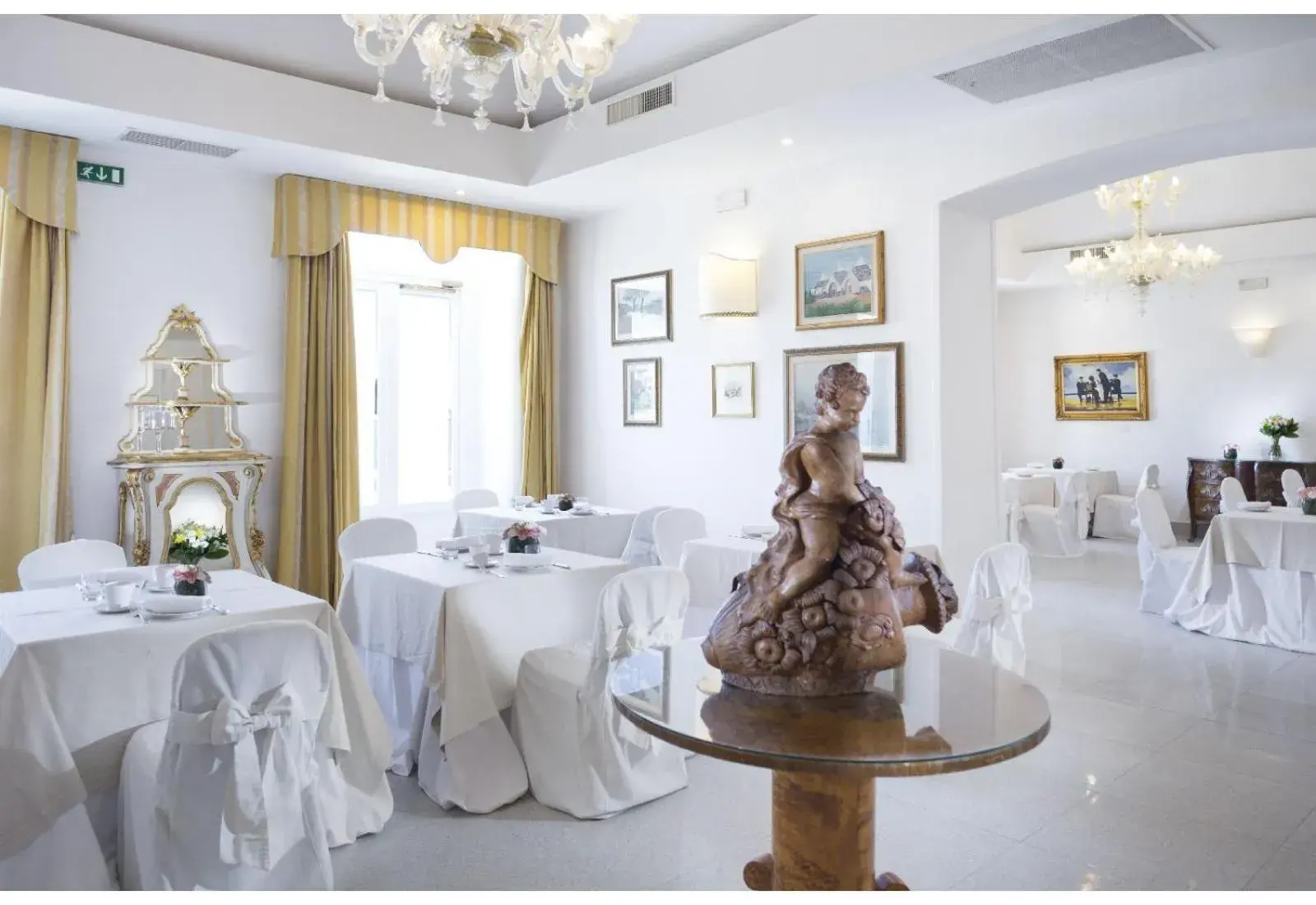 Restaurant/places to eat in Grande Albergo Internazionale Restaurant/places to eat in Grande Albergo Internazionale