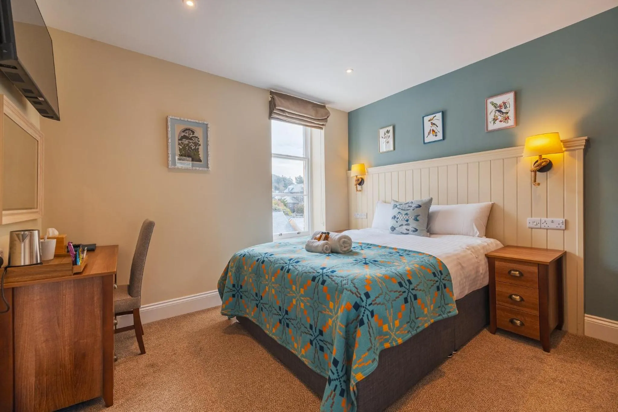 Bedroom, Bed in The Glengower