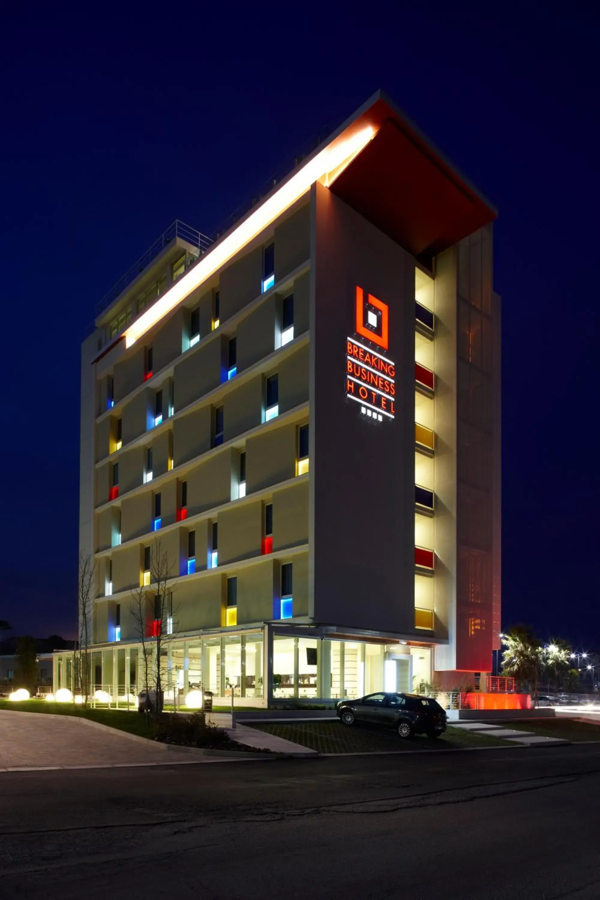 Facade/entrance in Breaking Business Hotel Facade/entrance in Breaking Business Hotel