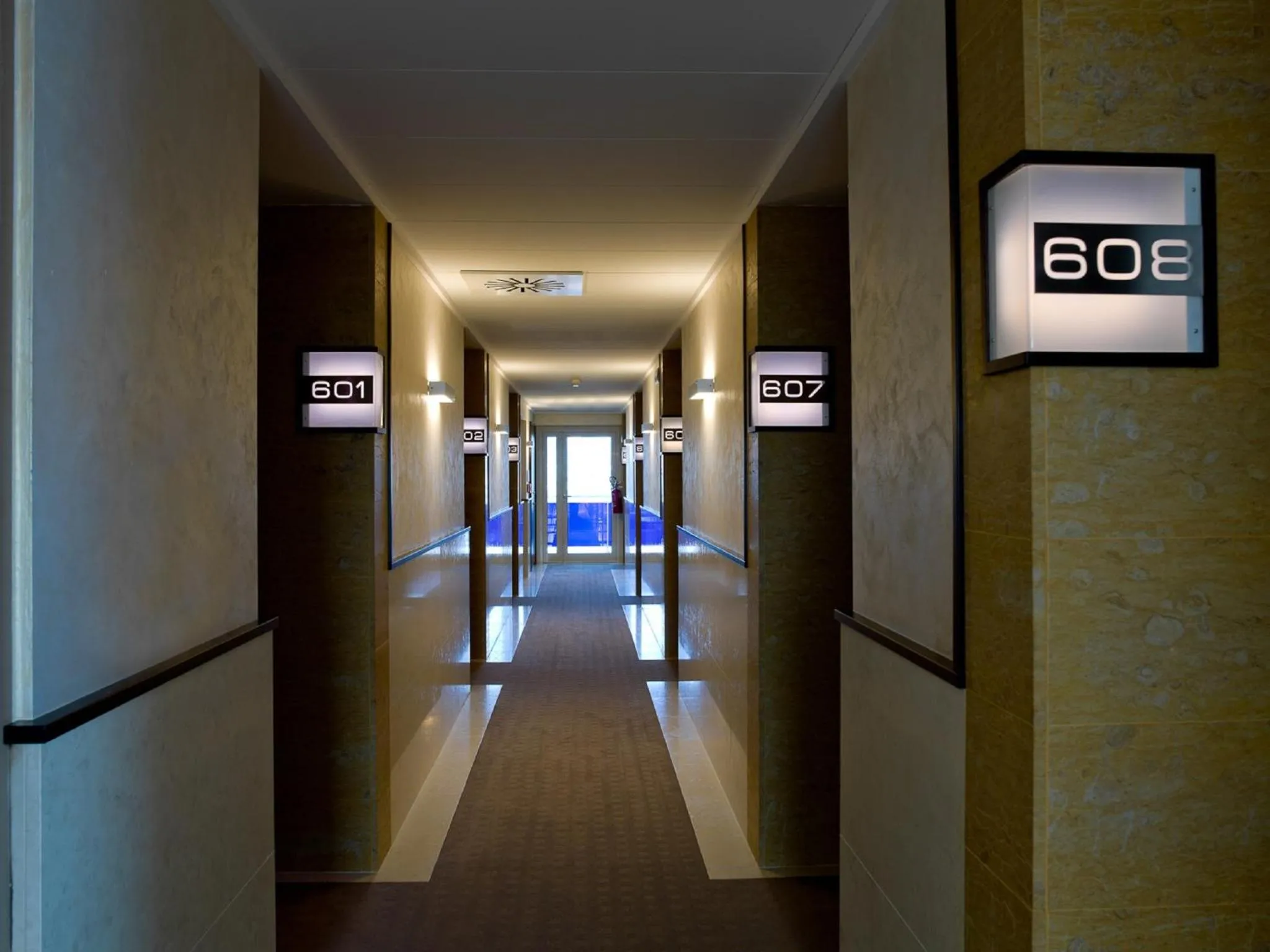 Other in Breaking Business Hotel