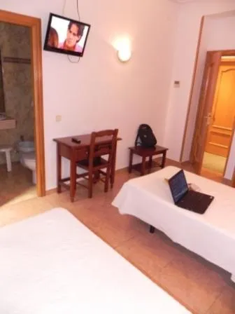 Photo of the whole room, Bed in Hostal Ivor