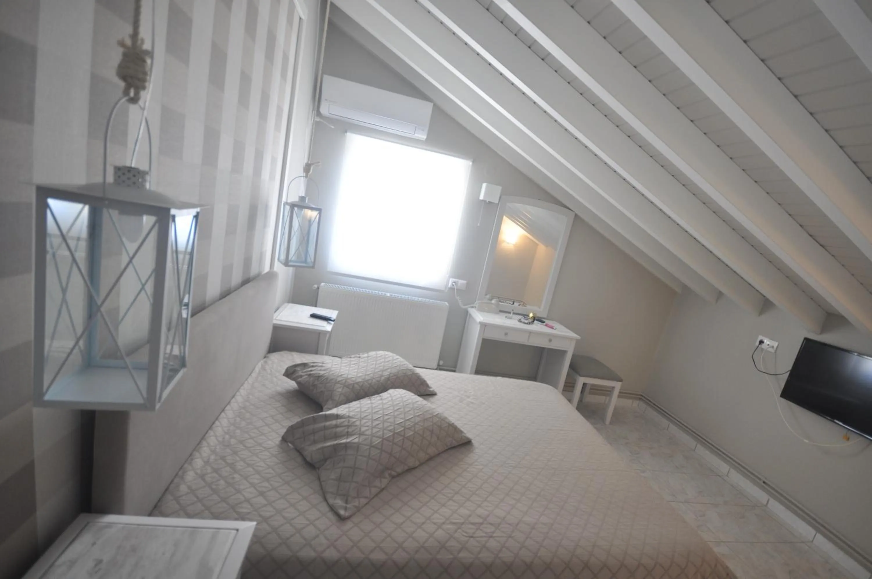 Photo of the whole room, Bed in Ariadnes Holiday Accommodation