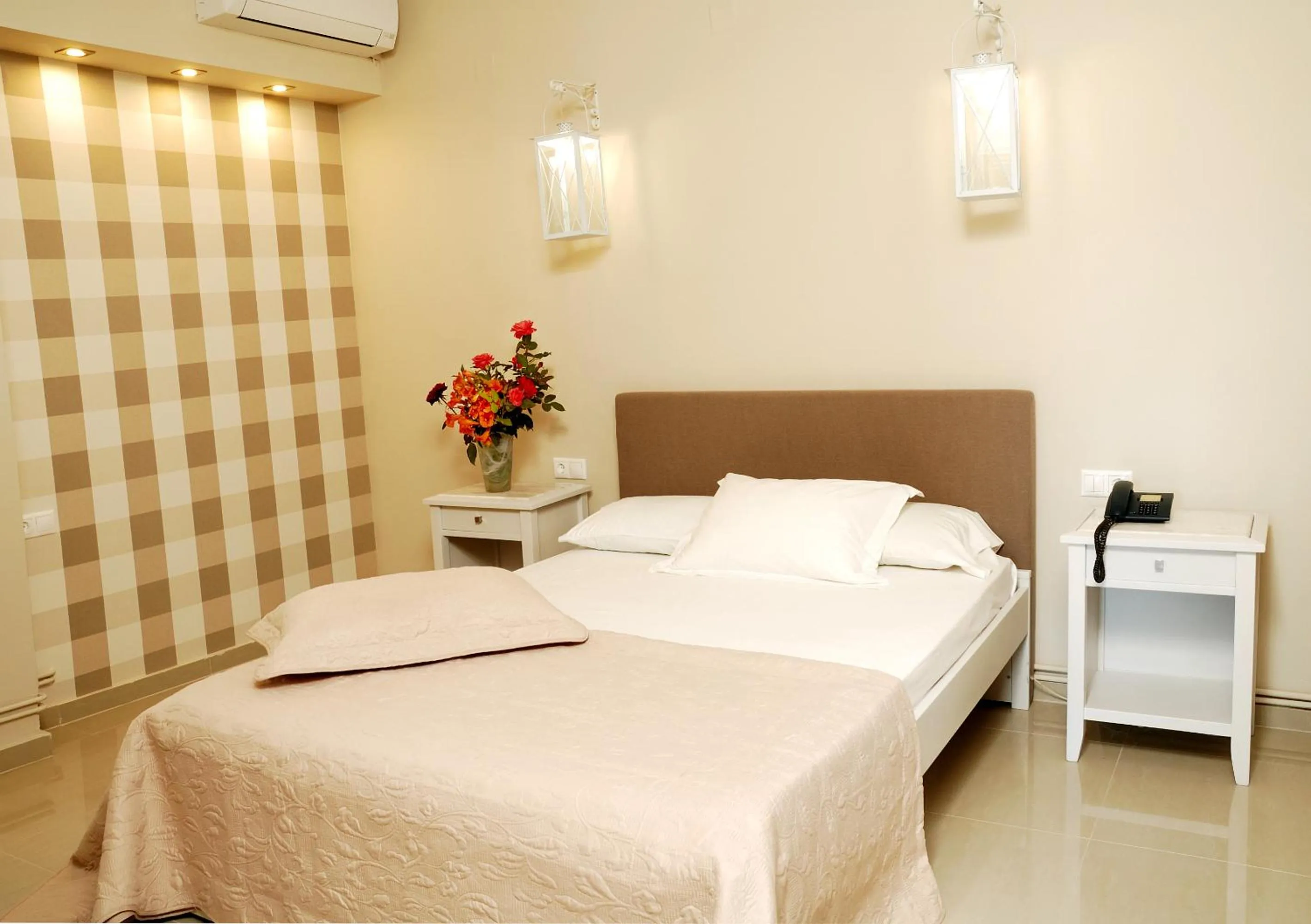 Bed in Ariadnes Holiday Accommodation