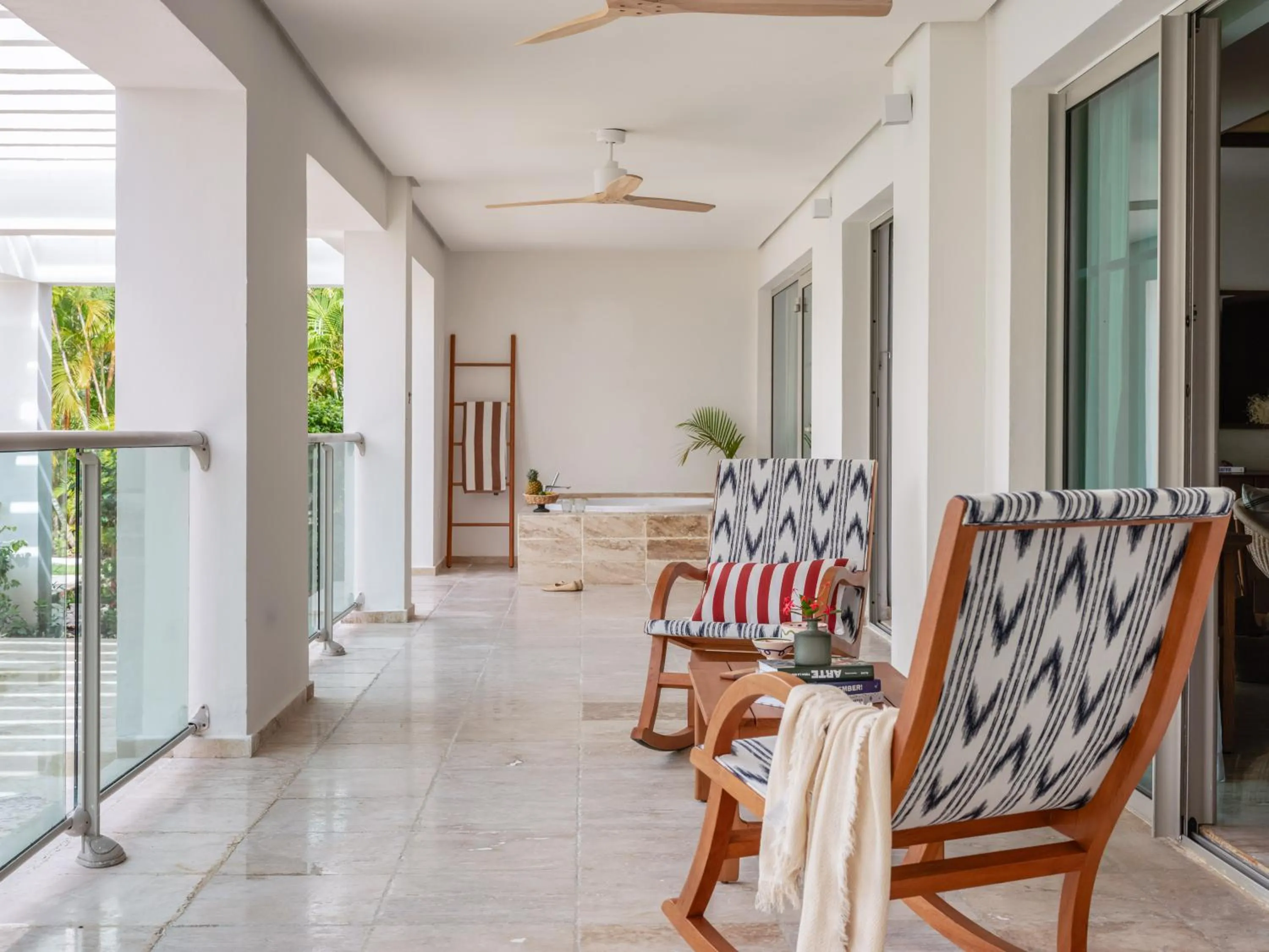 Patio in Garden Suites by Meliá - All inclusive