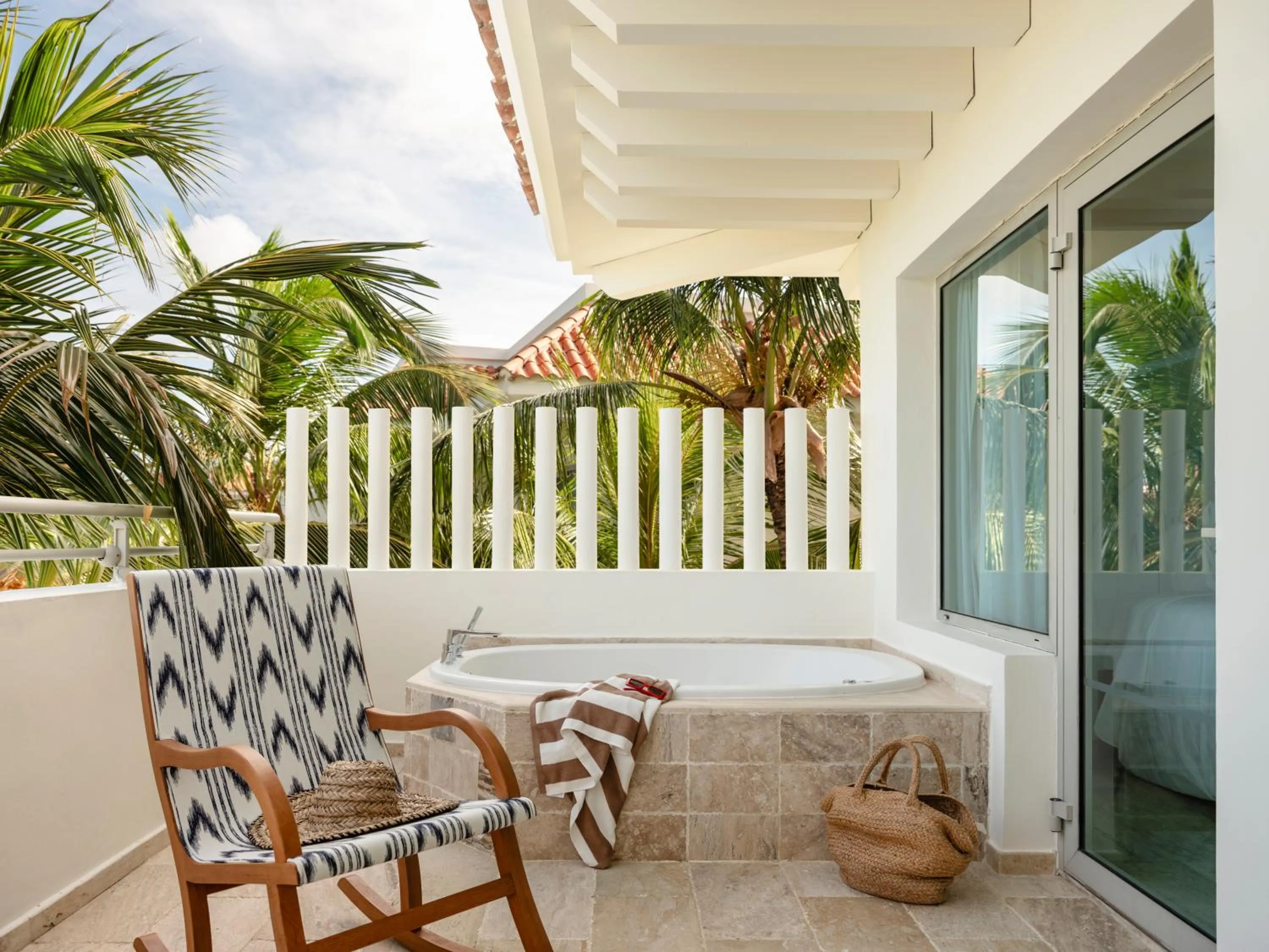 Patio in Garden Suites by Meliá - All inclusive