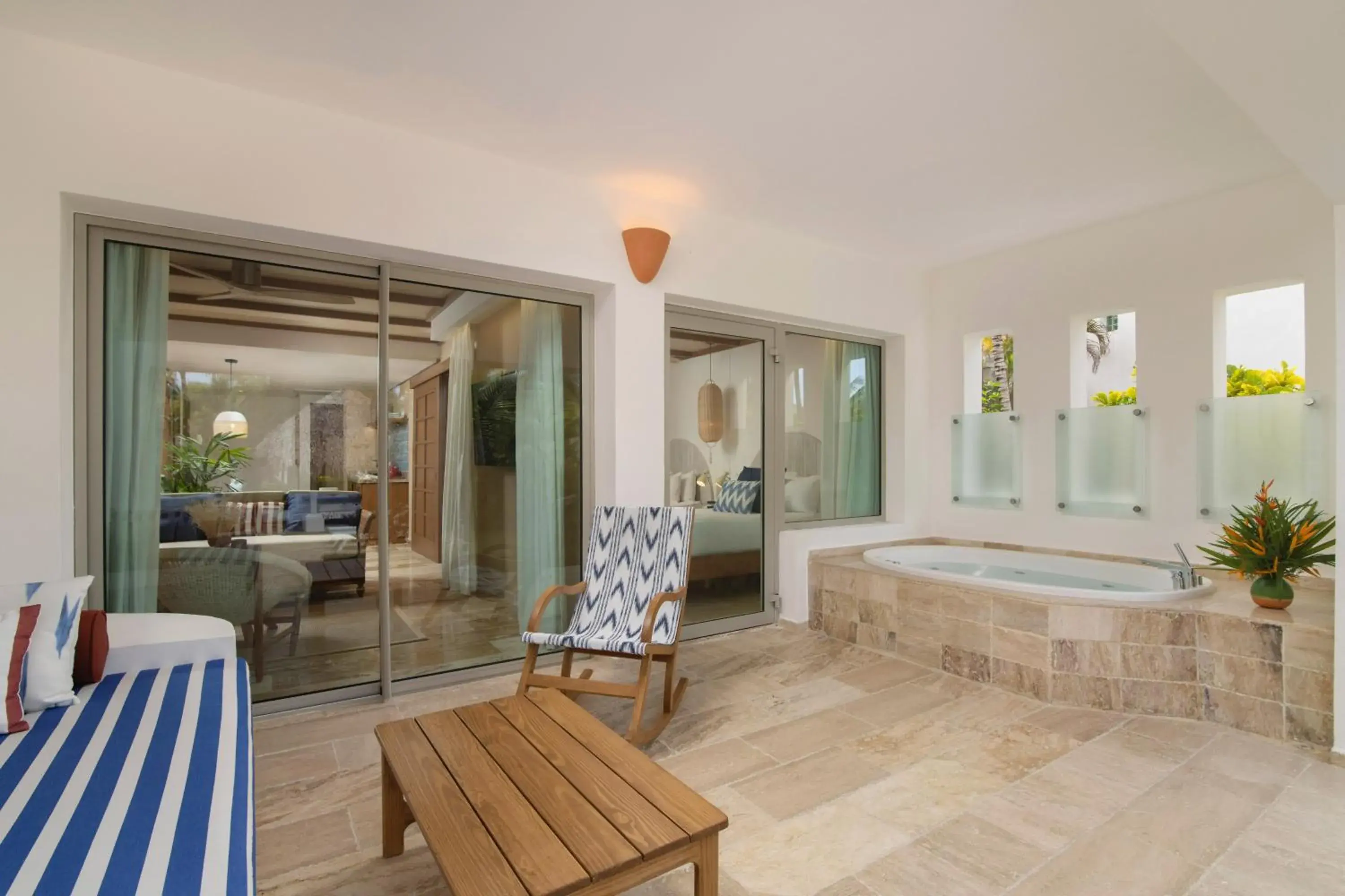 Bed in Garden Suites by Meliá - All inclusive Bed in Garden Suites by Meliá - All inclusive