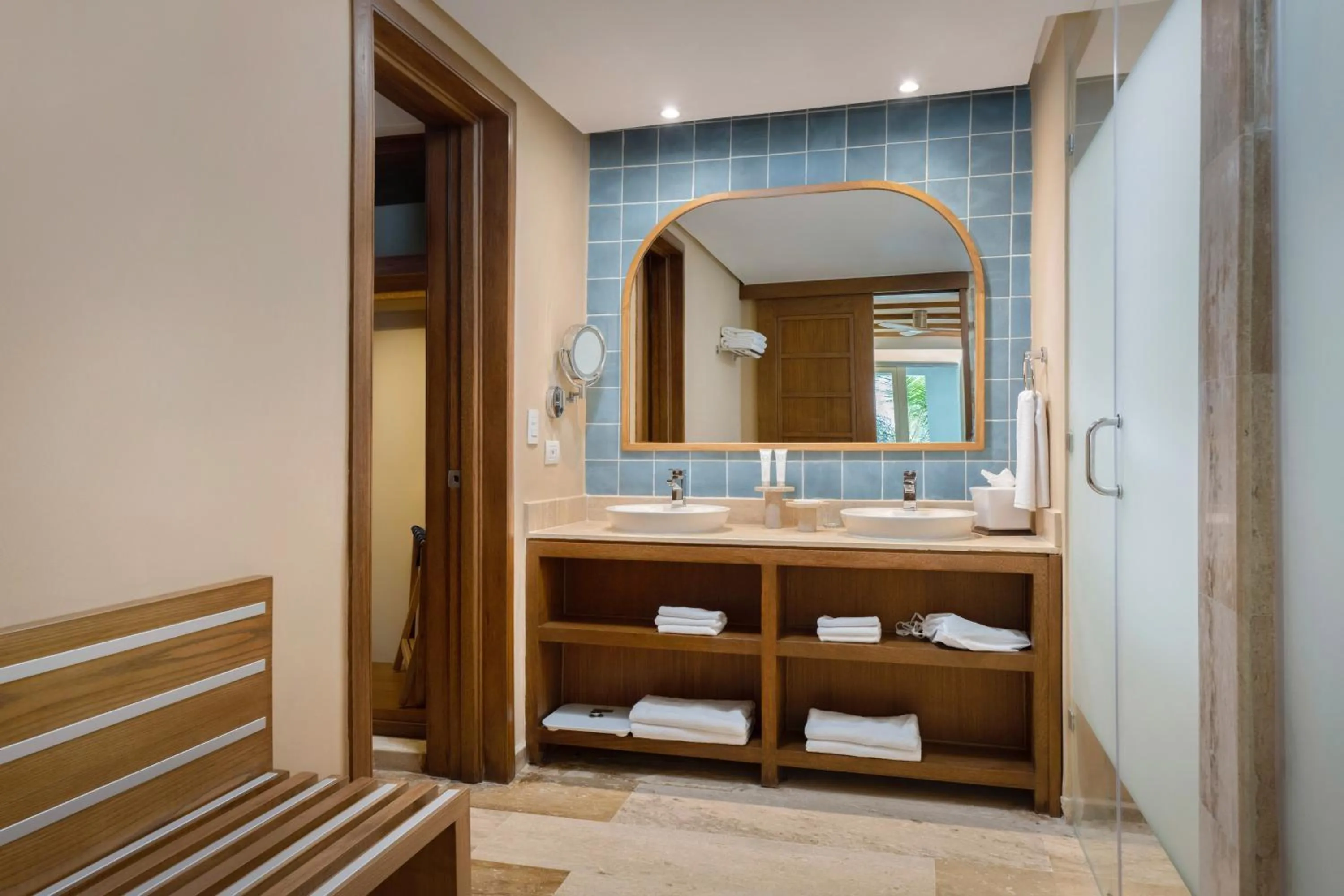 Shower in Garden Suites by Meliá - All inclusive