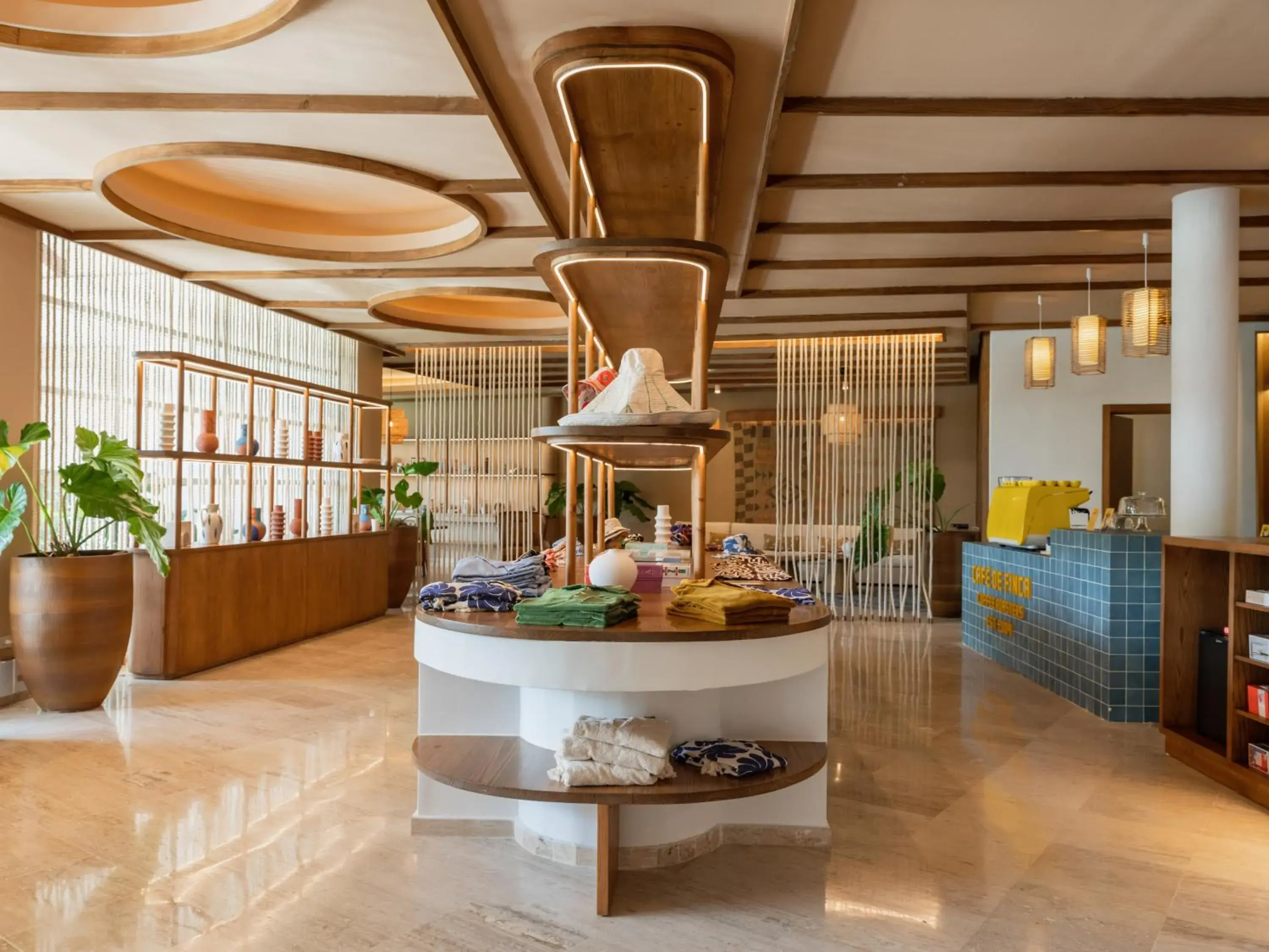 Food and drinks in Garden Suites by Meliá - All inclusive Food and drinks in Garden Suites by Meliá - All inclusive