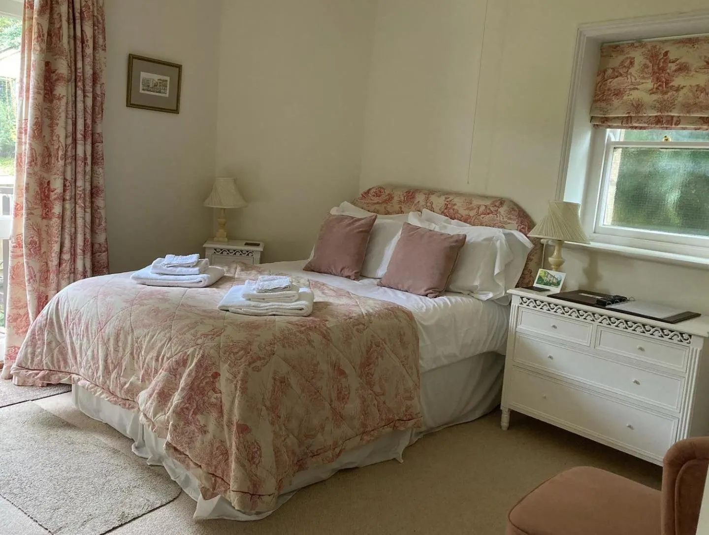 Bedroom, Bed in Malvern View