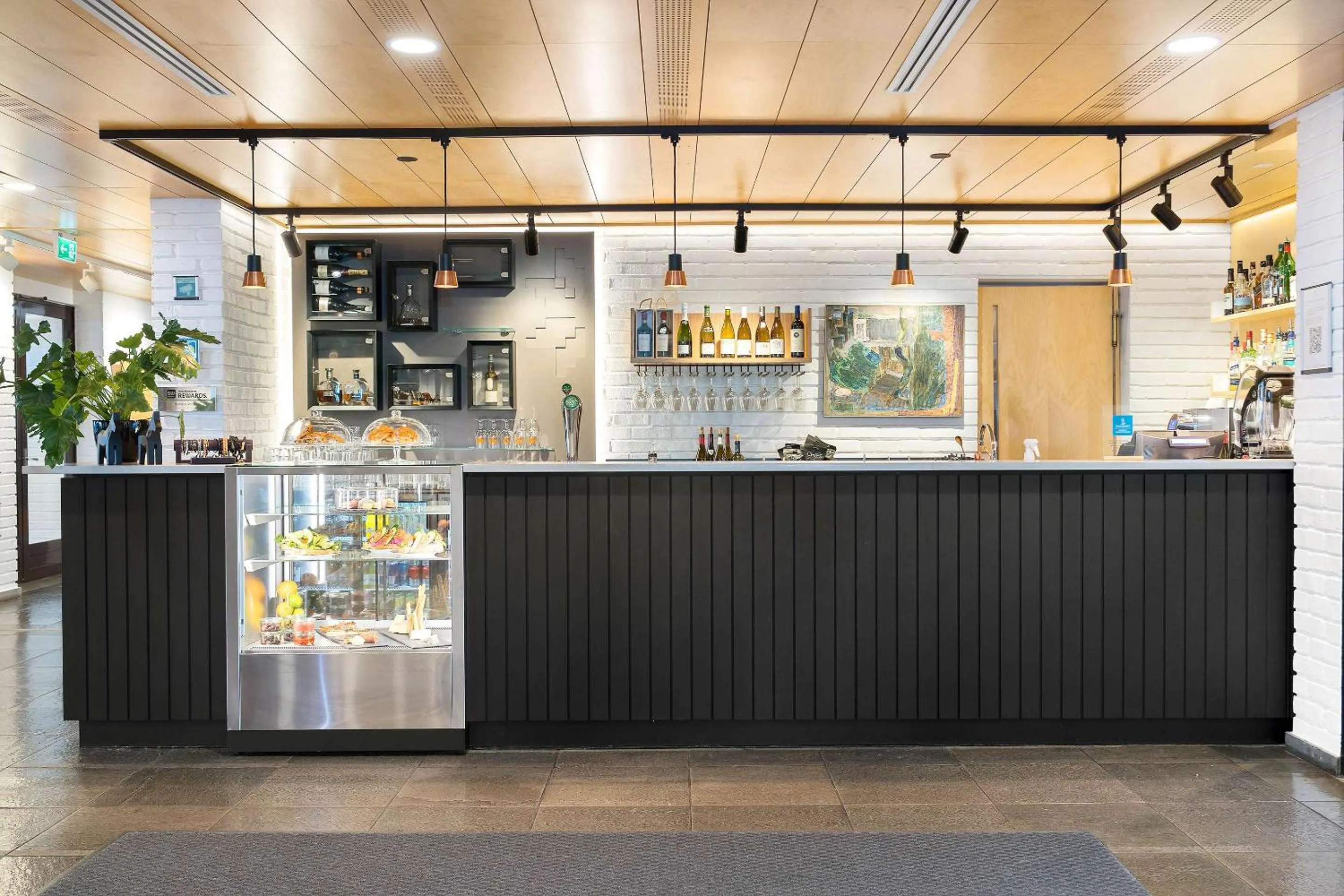 Lounge or bar in Voksenasen Hotell; Best Western Signature Collection