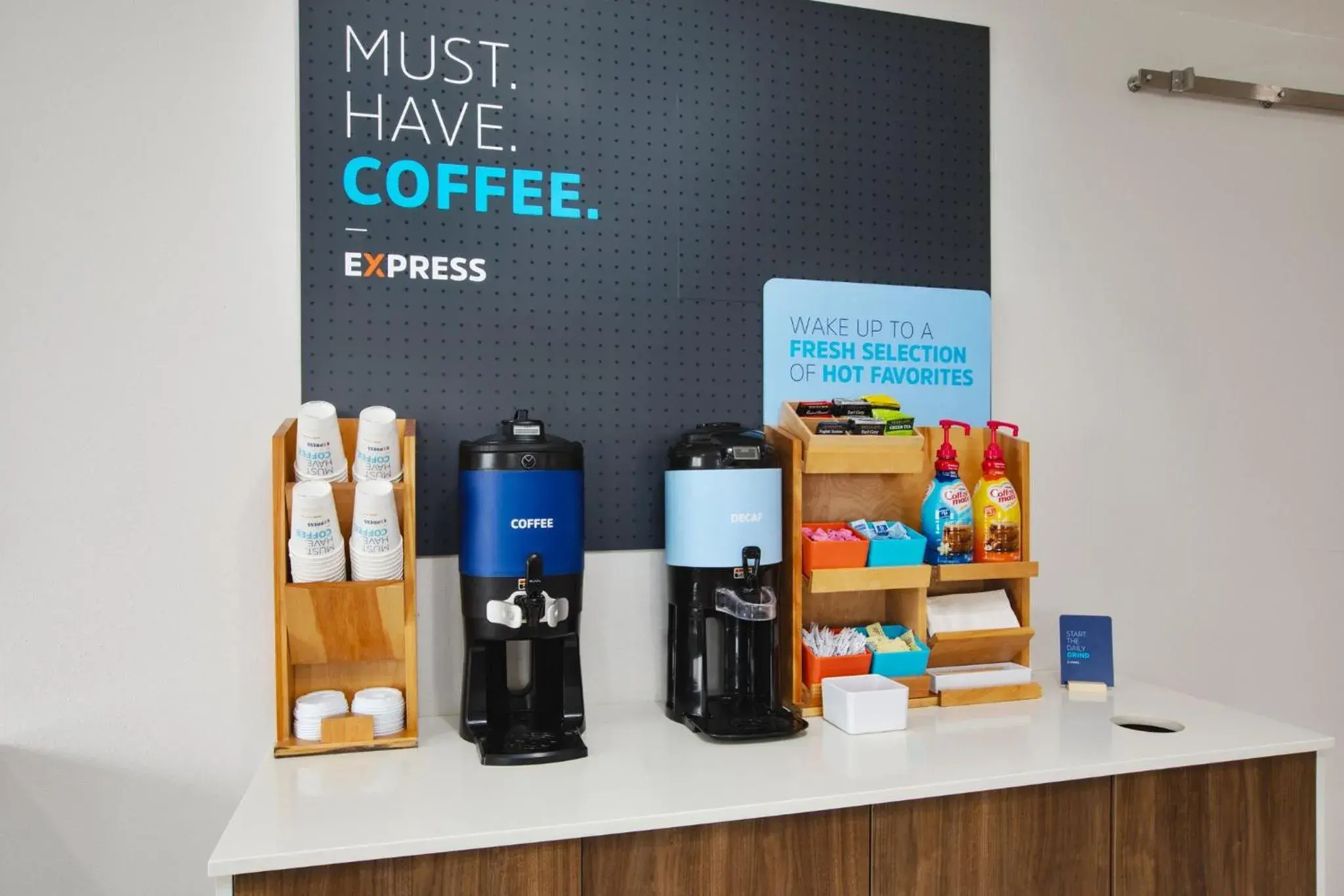 Breakfast in Holiday Inn Express Hotel & Suites West Monroe by IHG Breakfast in Holiday Inn Express Hotel & Suites West Monroe by IHG